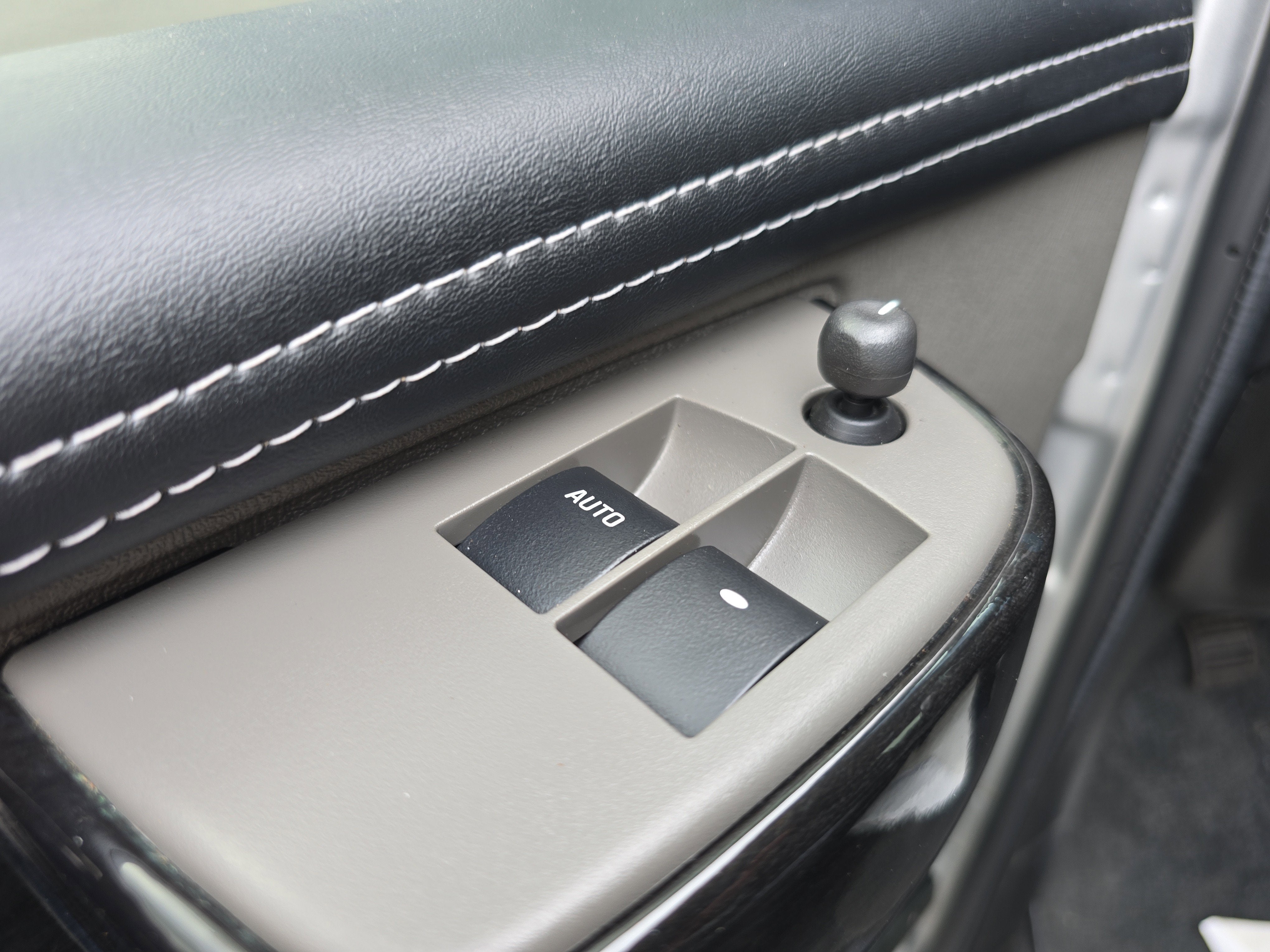 2021 Chevrolet Express Passenger LS