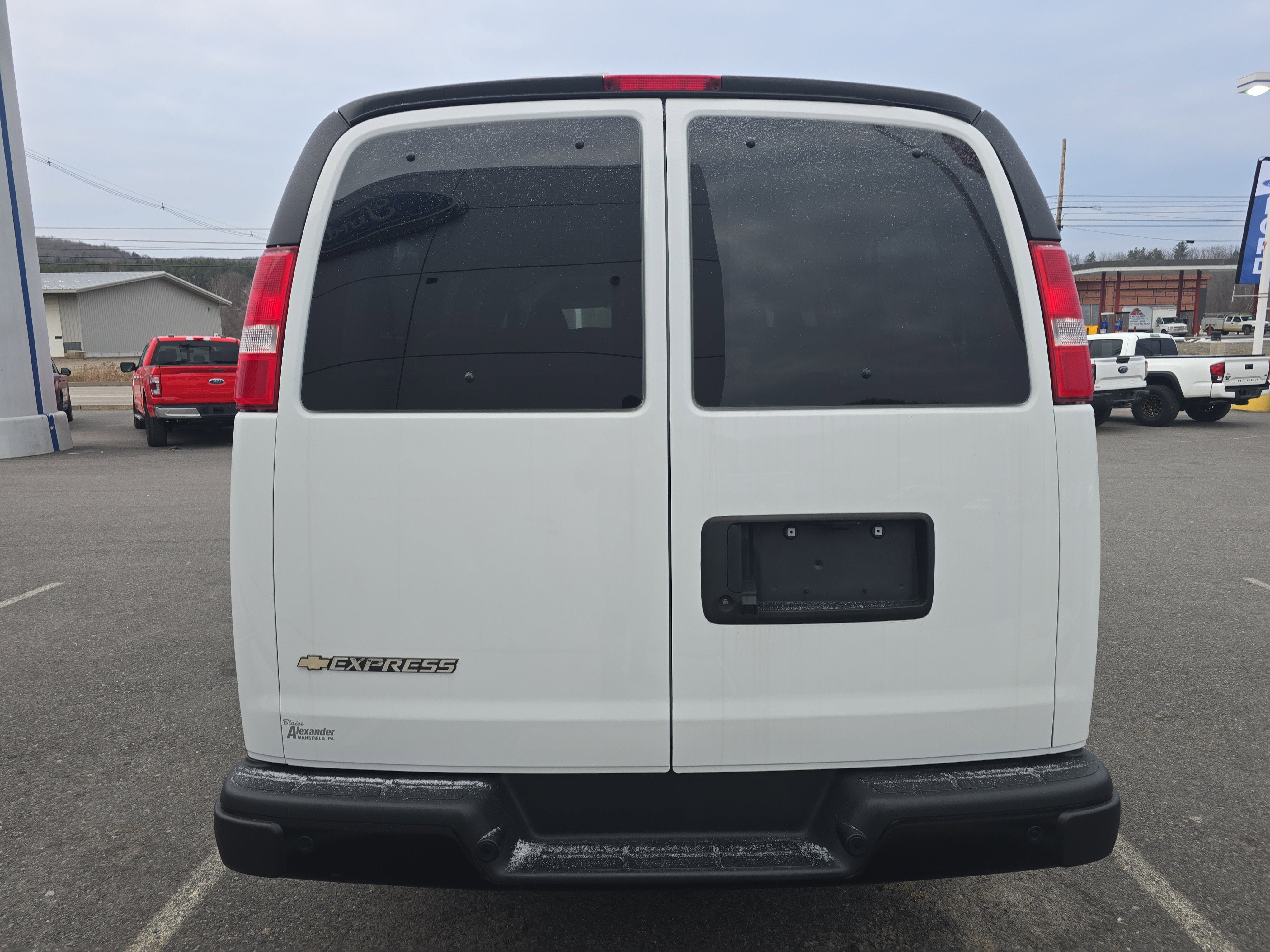 2023 Chevrolet Express Passenger LS