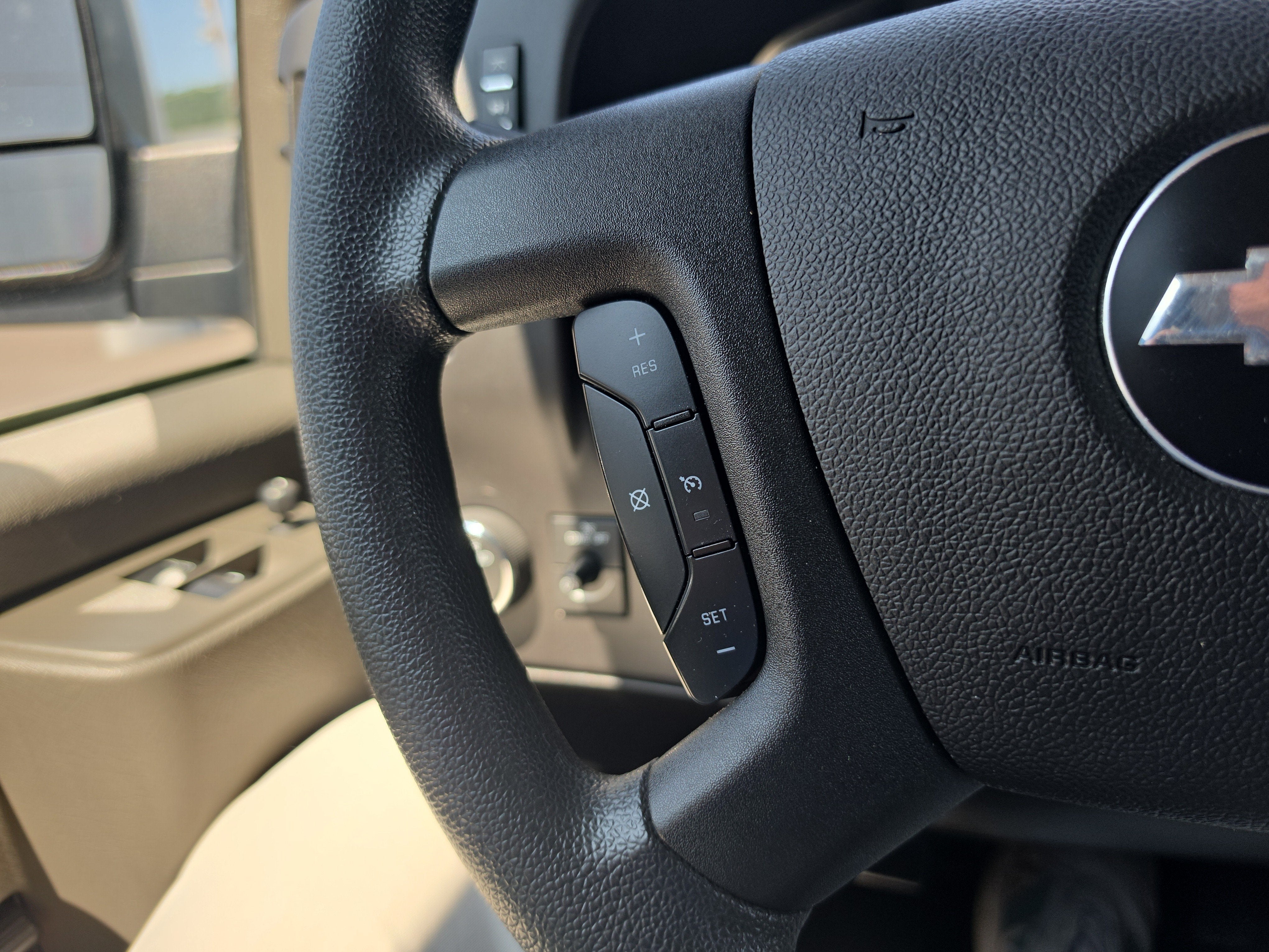 2024 Chevrolet Express Passenger LS