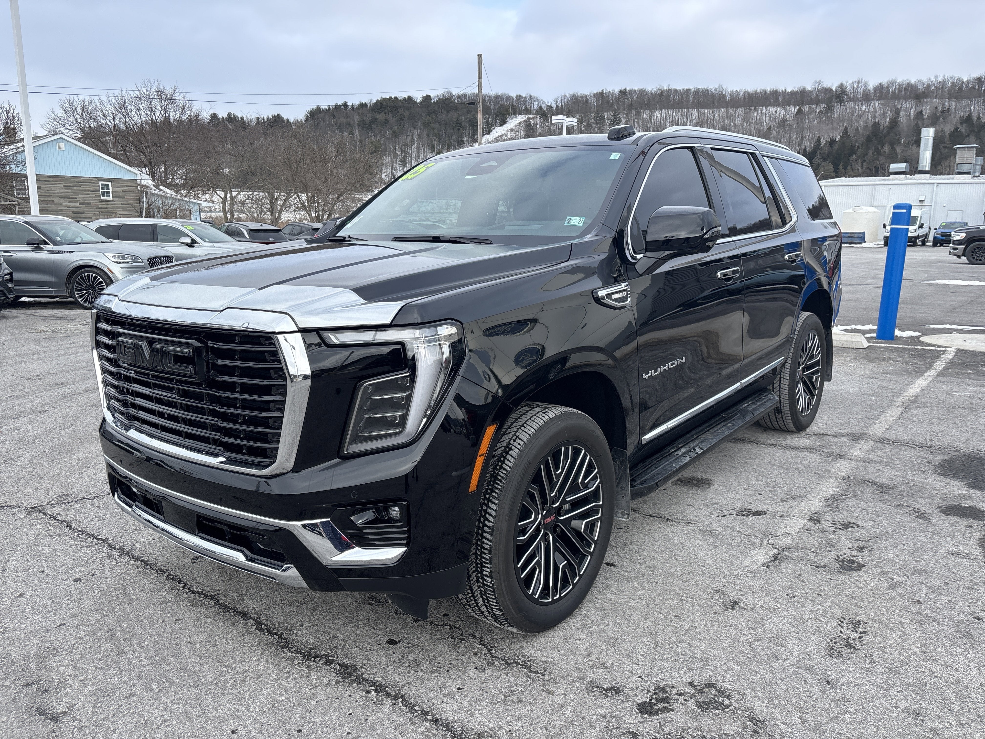 2025 GMC Yukon Elevation