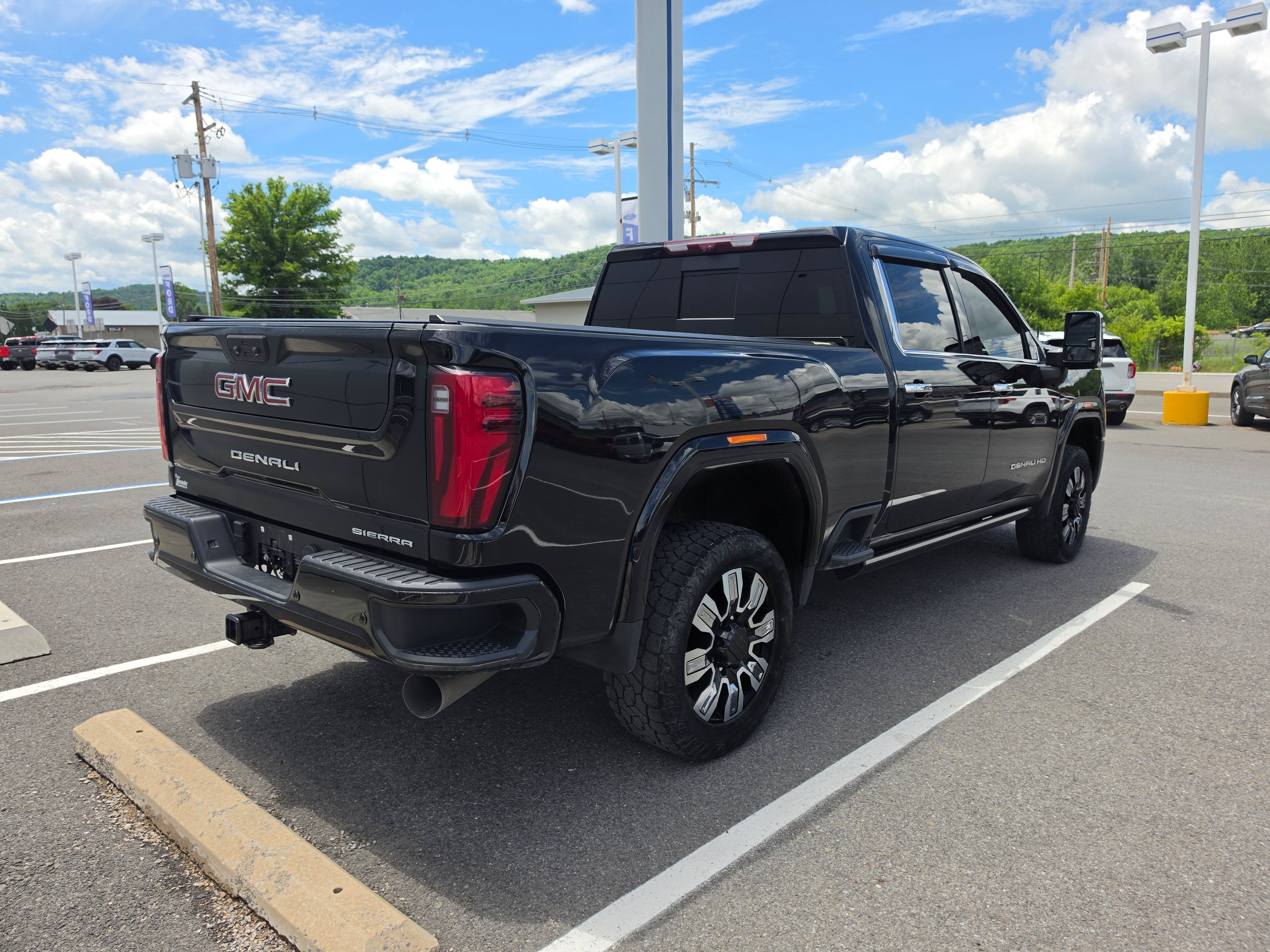 2024 GMC Sierra 2500HD Denali