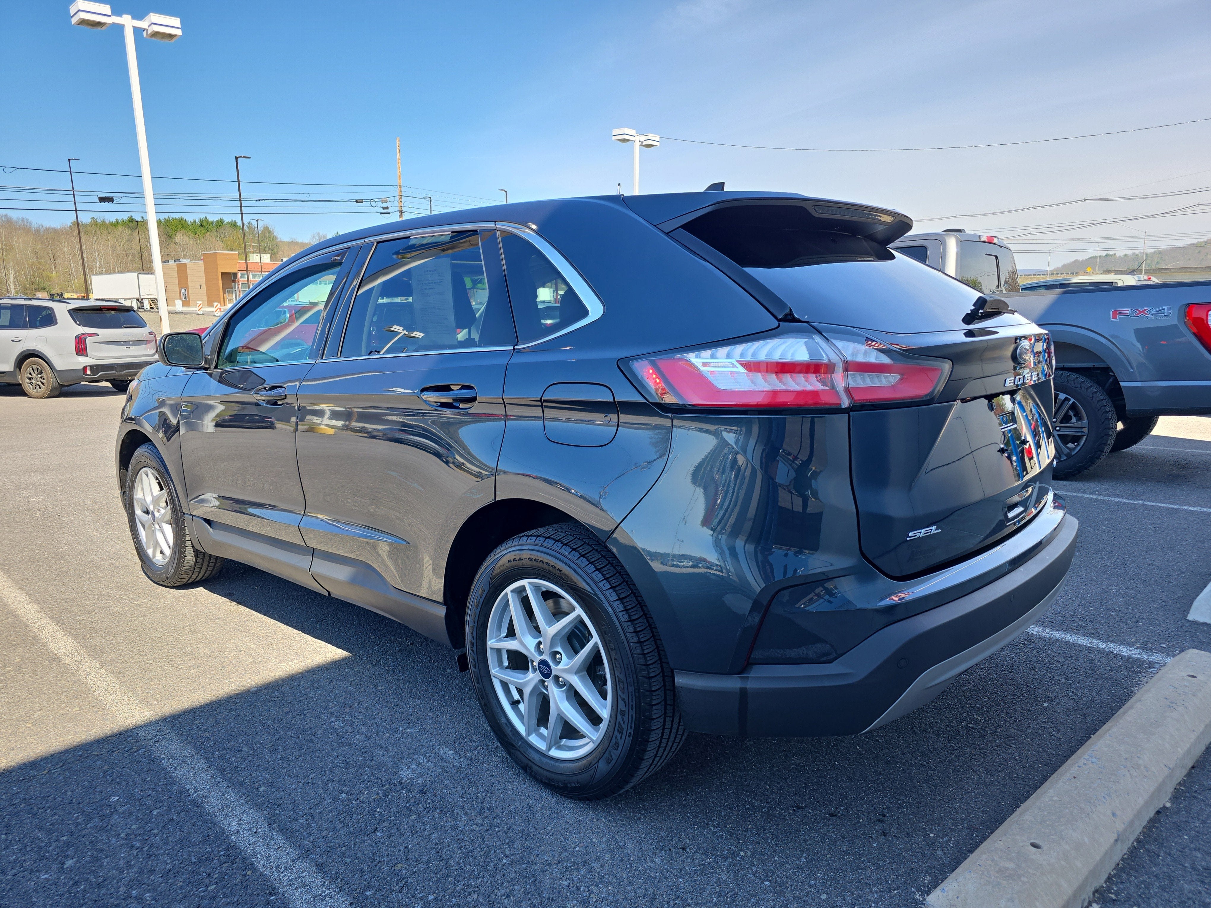 2022 Ford Edge SEL
