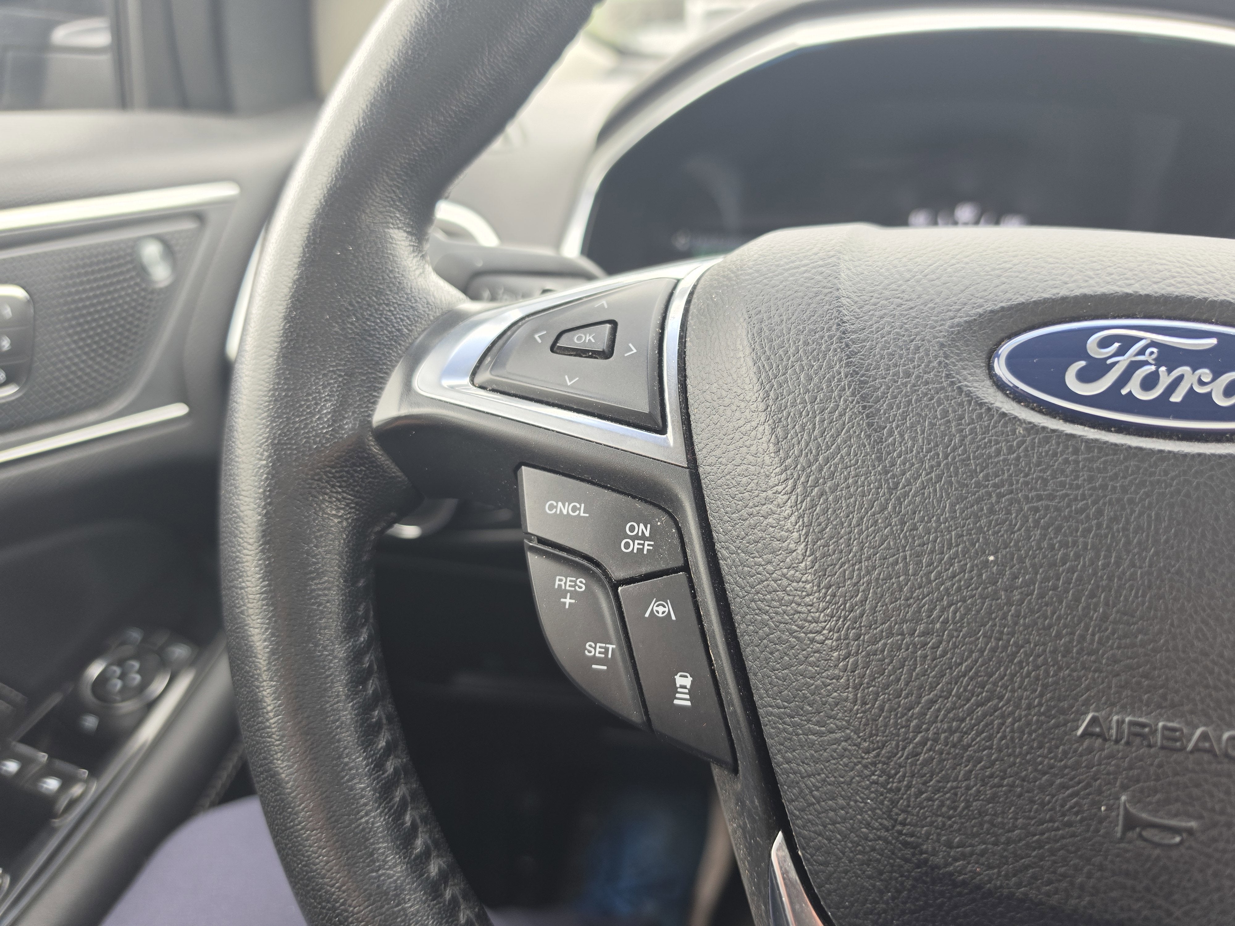 2020 Ford Edge Titanium
