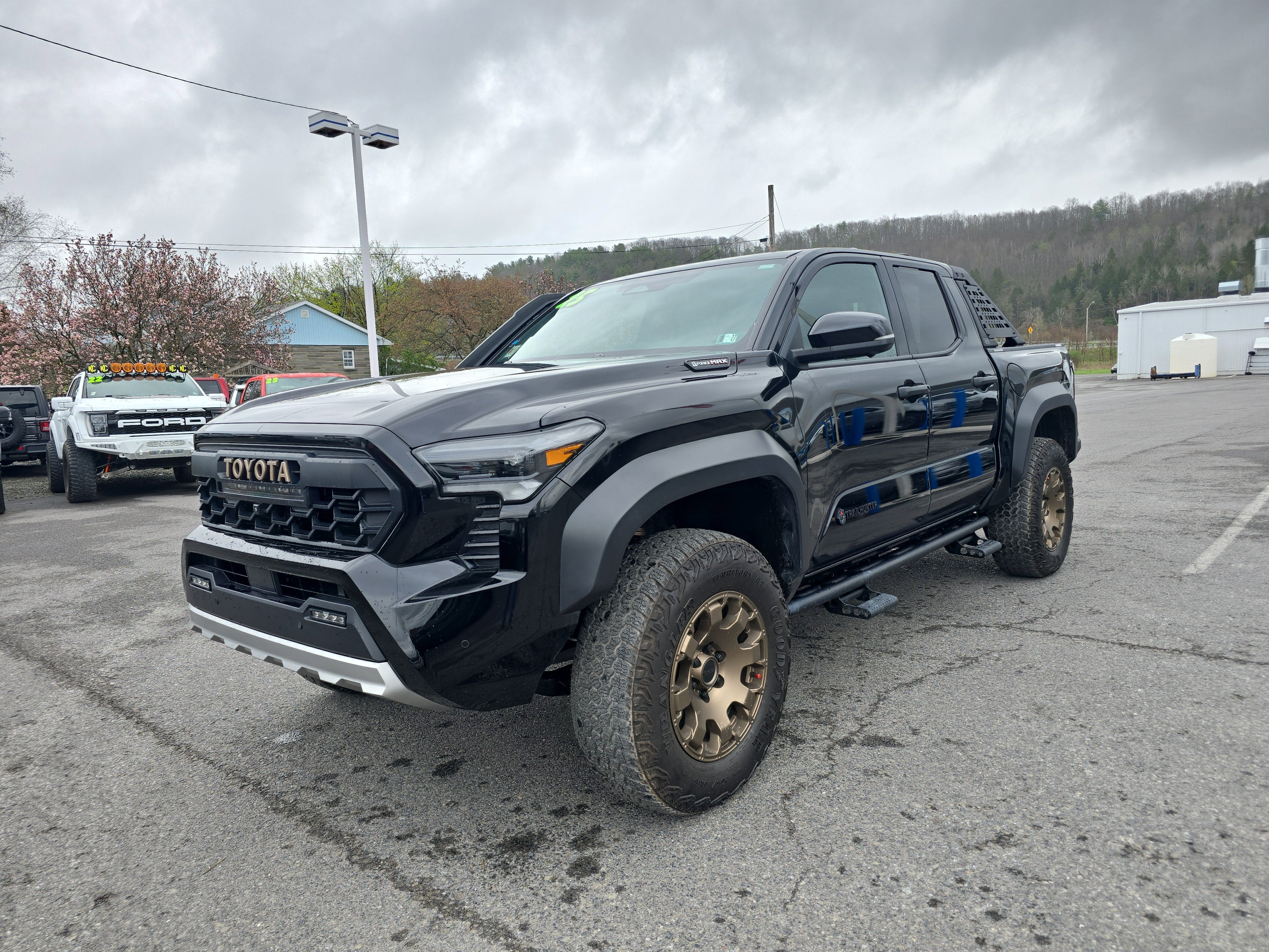 2025 Toyota Tacoma 4WD Trailhunter Hybrid