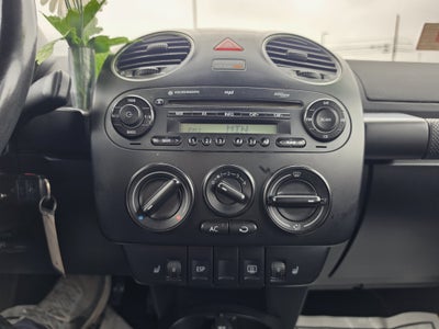 2009 Volkswagen New Beetle Convertible S