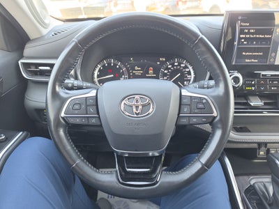 2021 Toyota Highlander Platinum