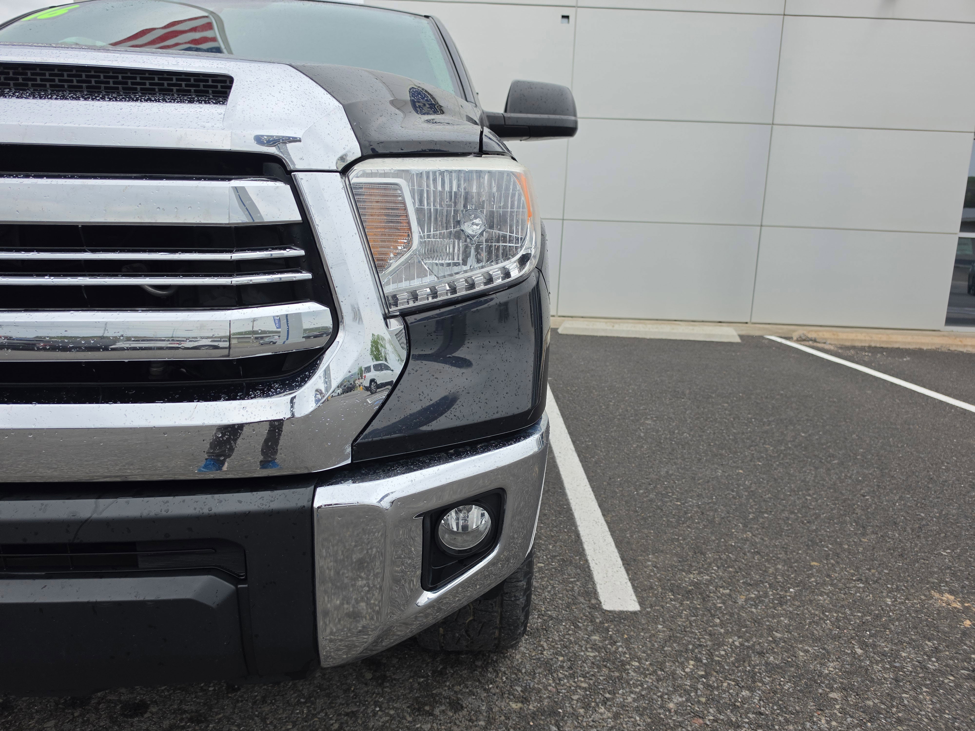 2016 Toyota Tundra 4WD Truck SR5