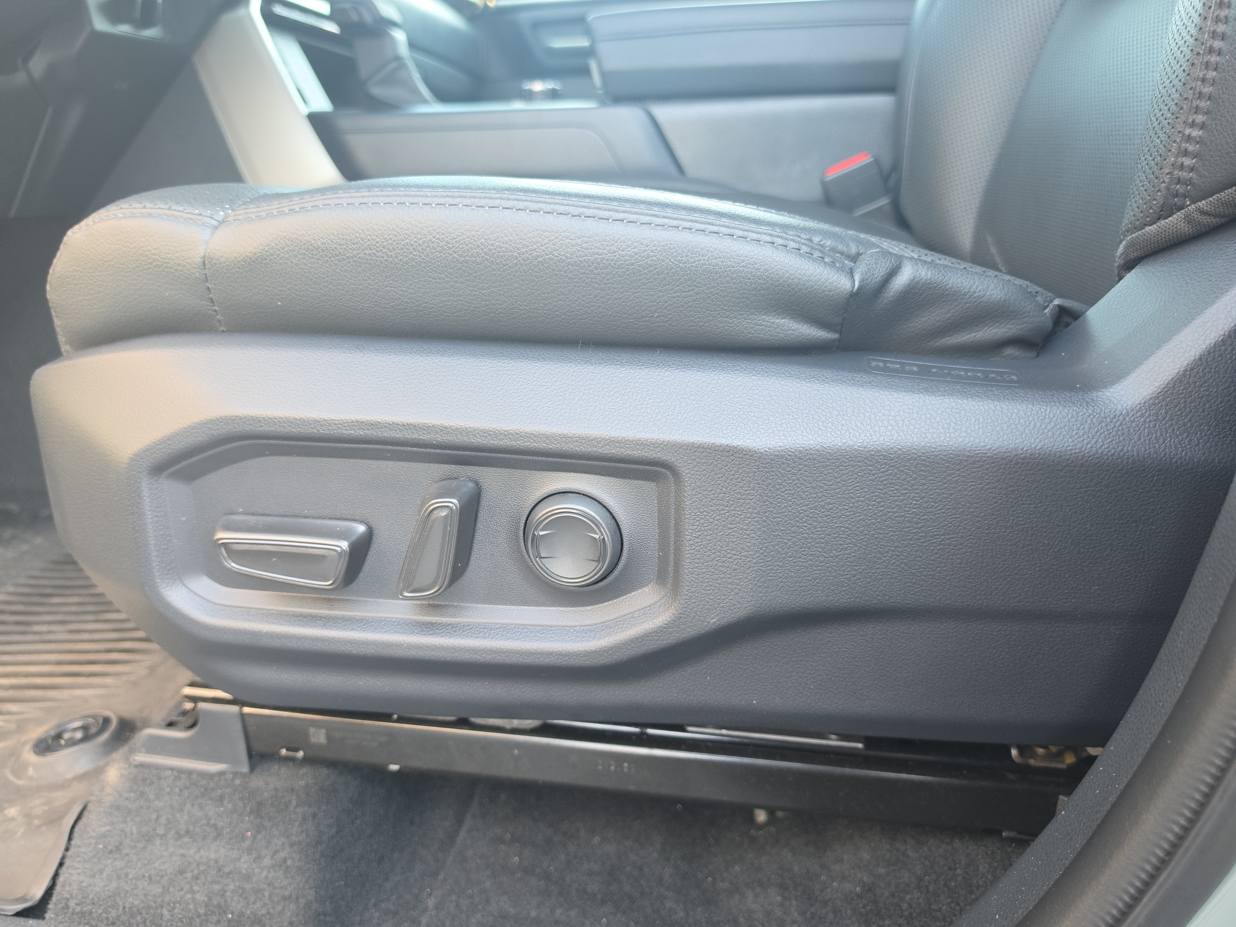 2023 Toyota Tundra 4WD SR5