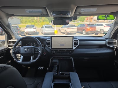2023 Toyota Tundra 4WD SR5
