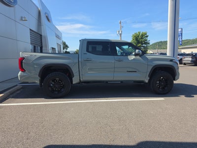 2023 Toyota Tundra 4WD SR5