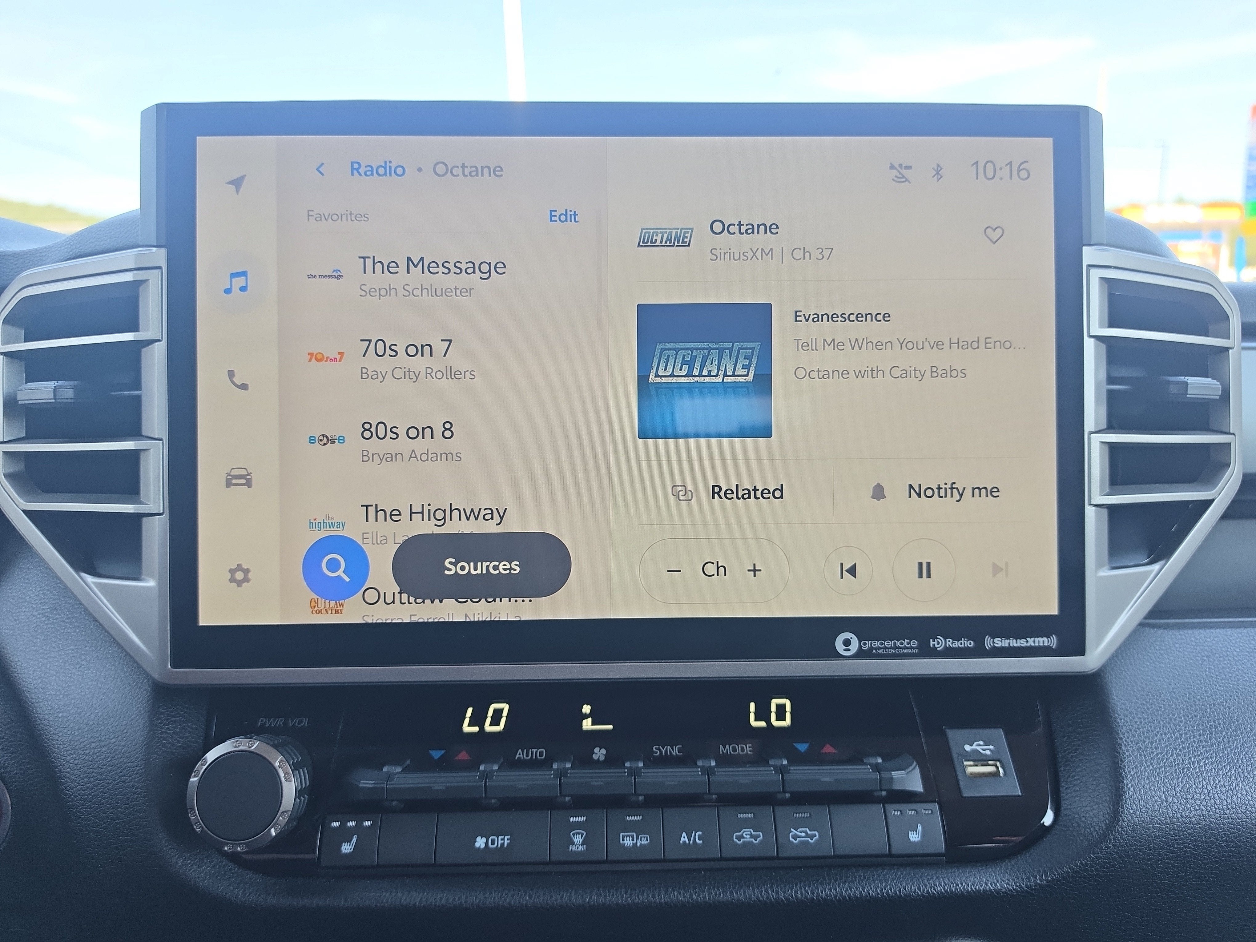 2023 Toyota Tundra 4WD SR5