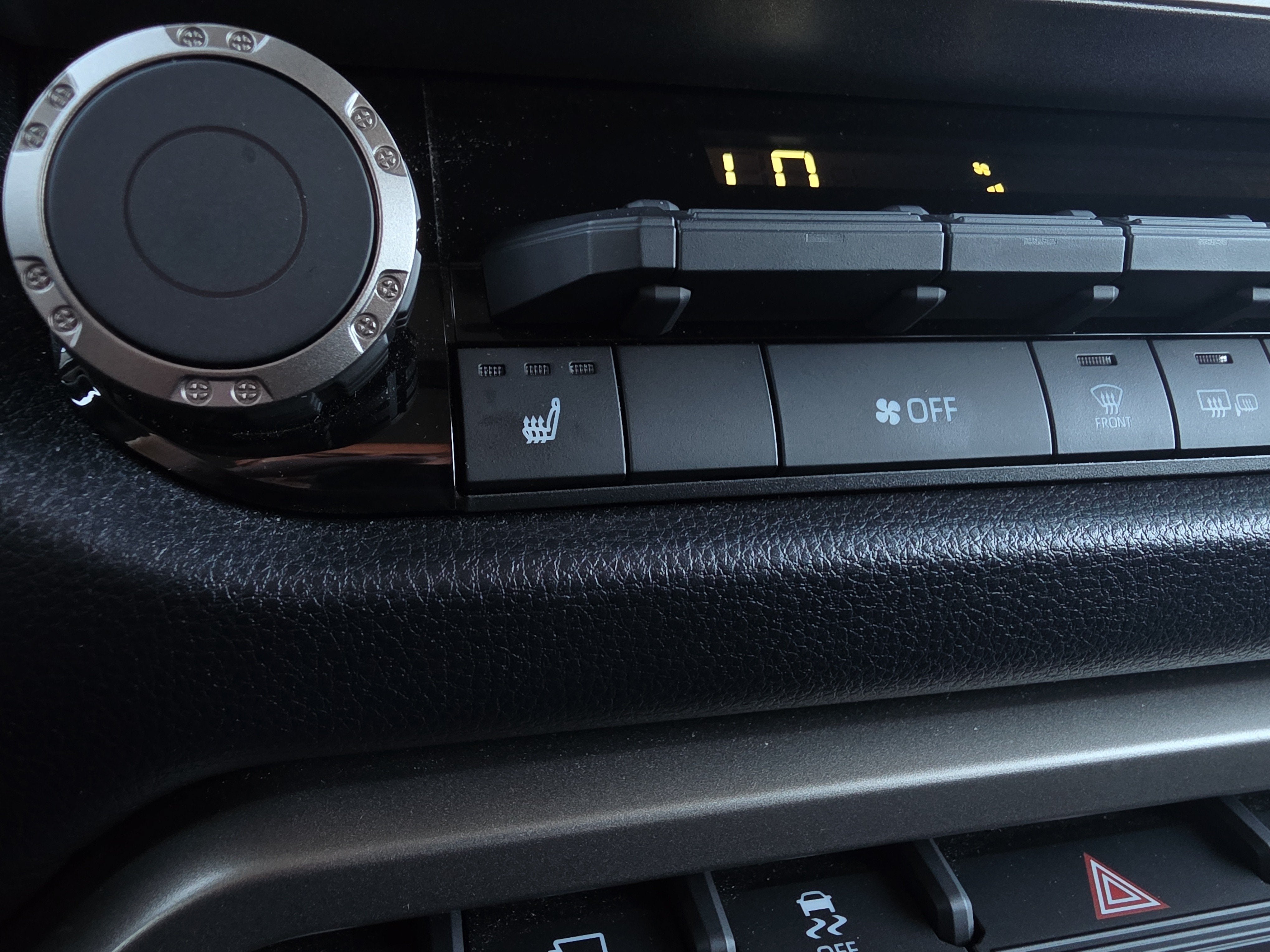 2023 Toyota Tundra 4WD SR5