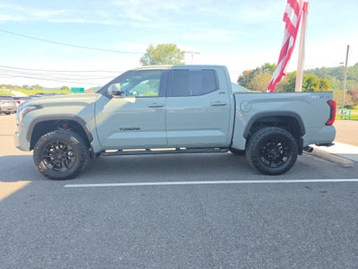 2023 Toyota Tundra 4WD SR5