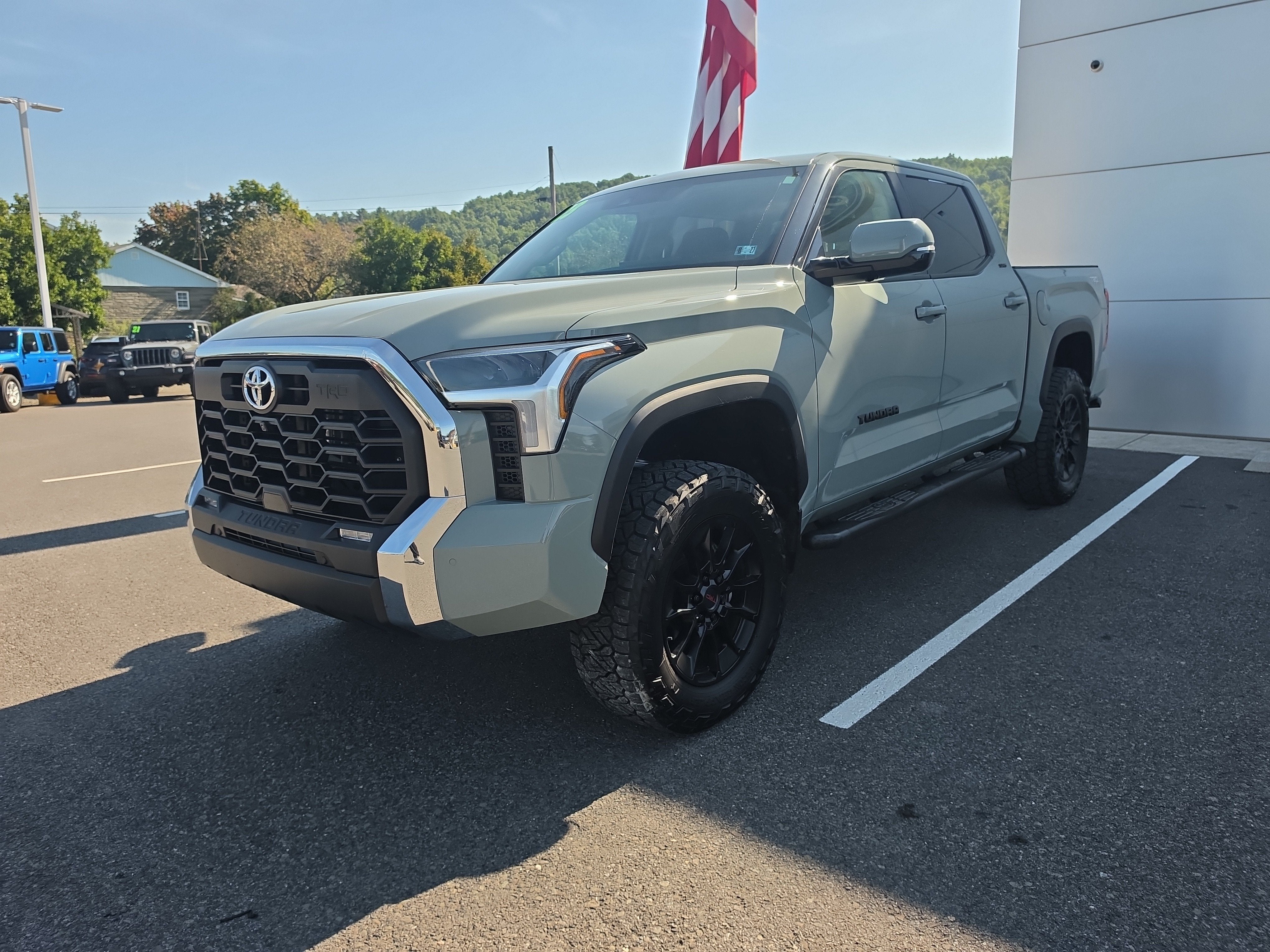2023 Toyota Tundra 4WD SR5