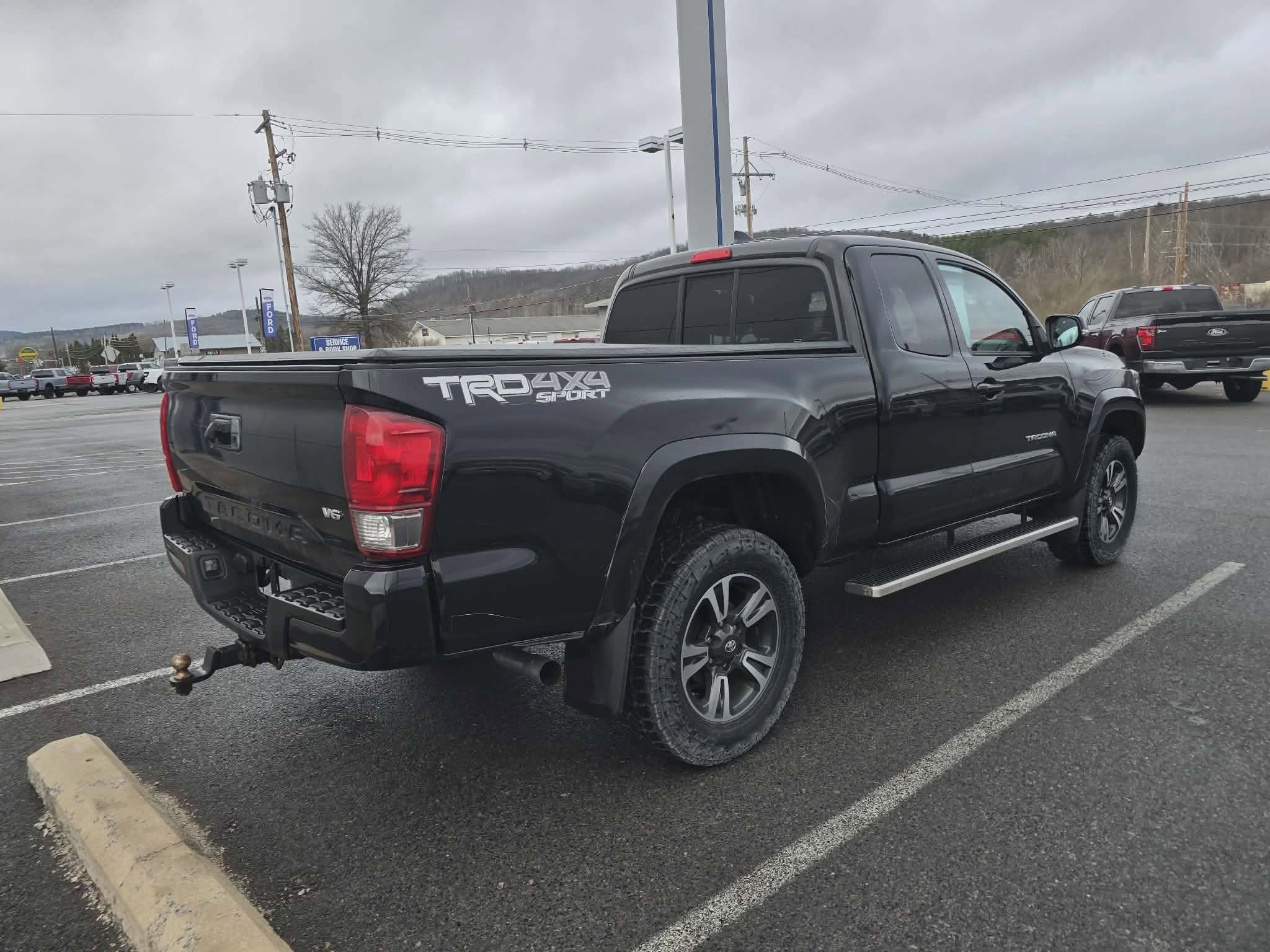 2017 Toyota Tacoma TRD Sport