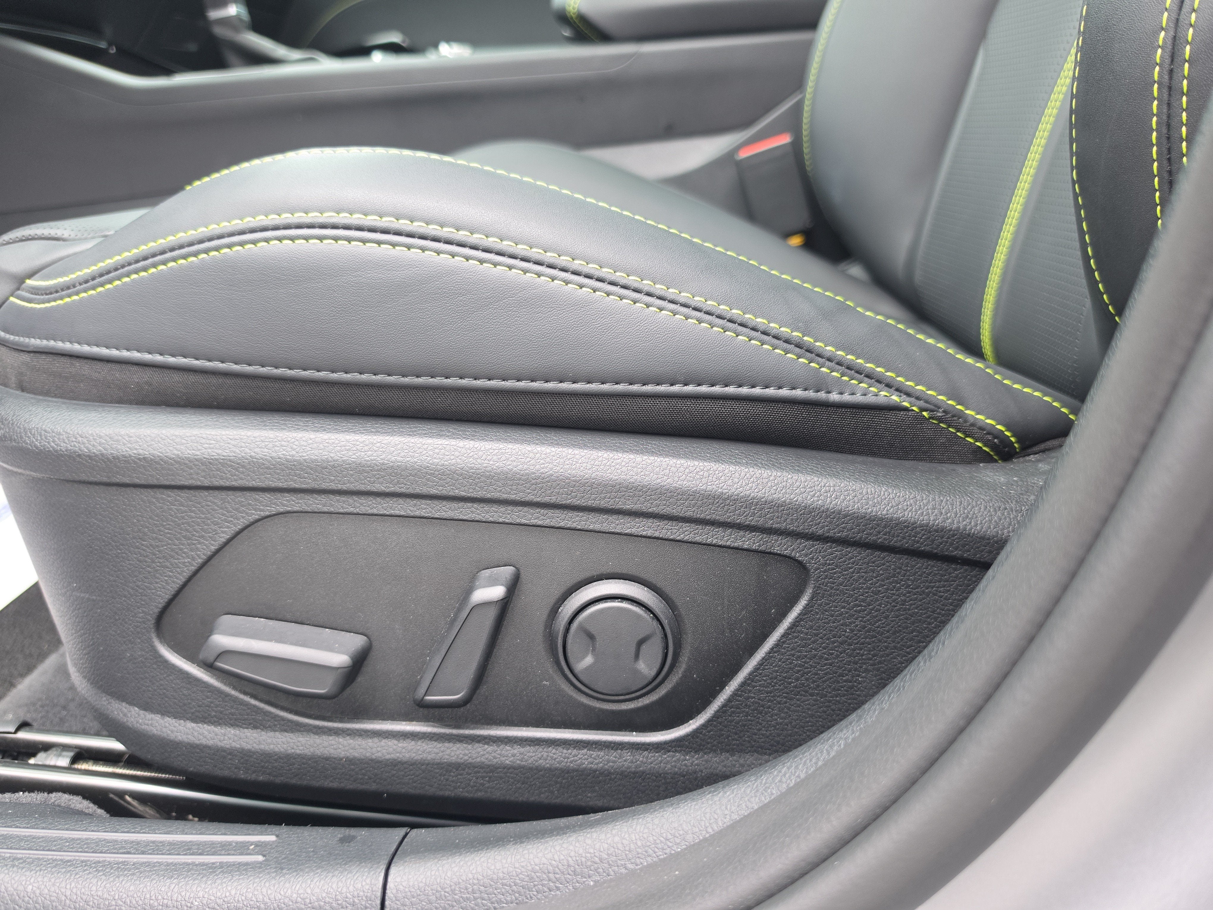 2025 Kia K5 GT