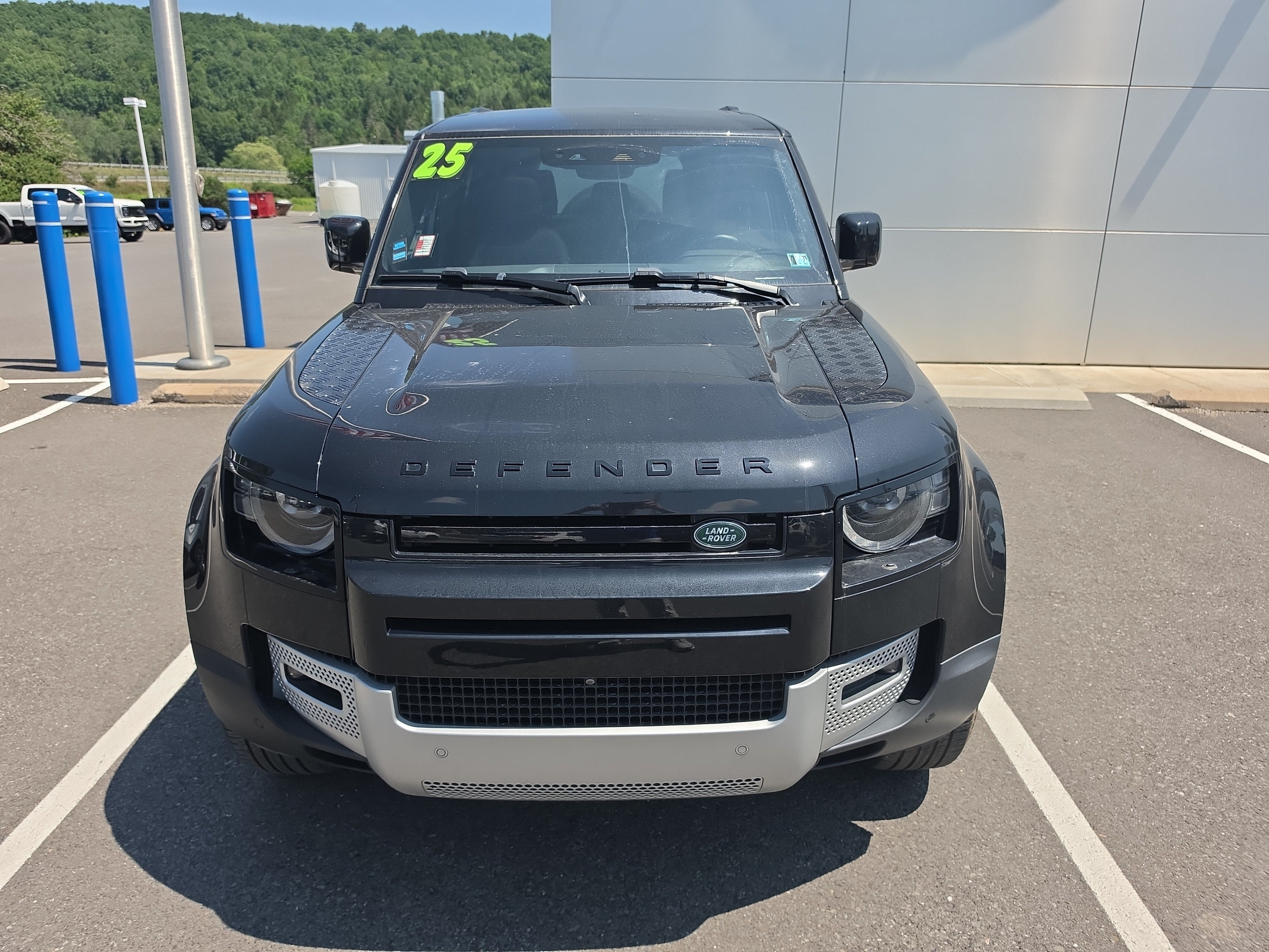 2025 Land Rover Defender S