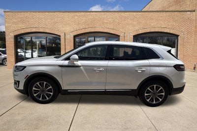 2019 Lincoln Nautilus Select