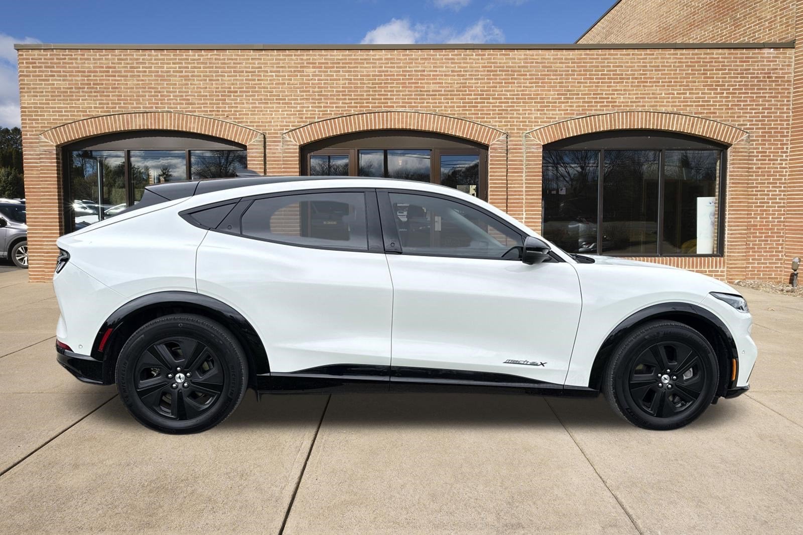 2023 Ford Mustang Mach-E California Route 1