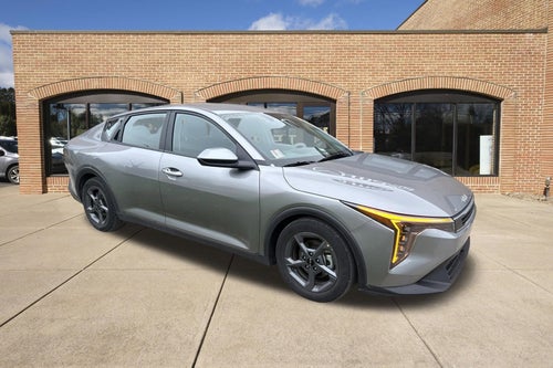 2025 Kia K4 LXS