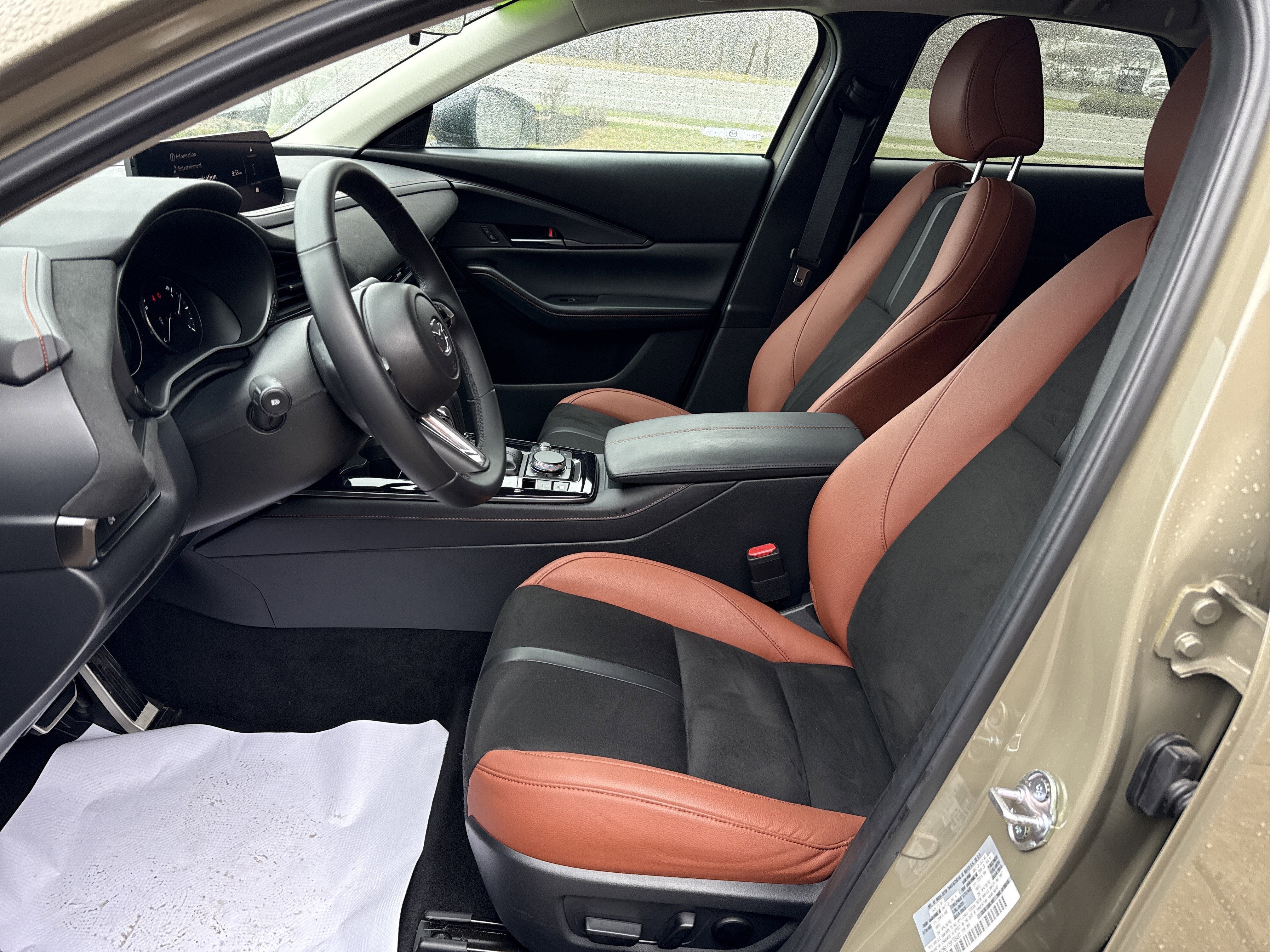 2025 Mazda Mazda CX-30 2.5 Carbon Turbo