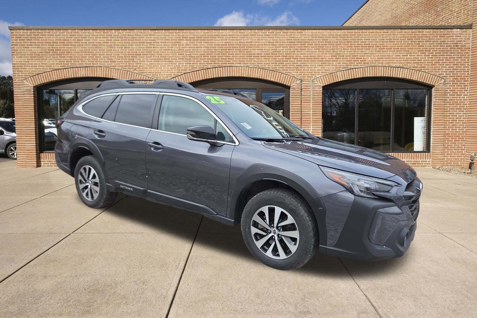 2025 Subaru Outback Premium