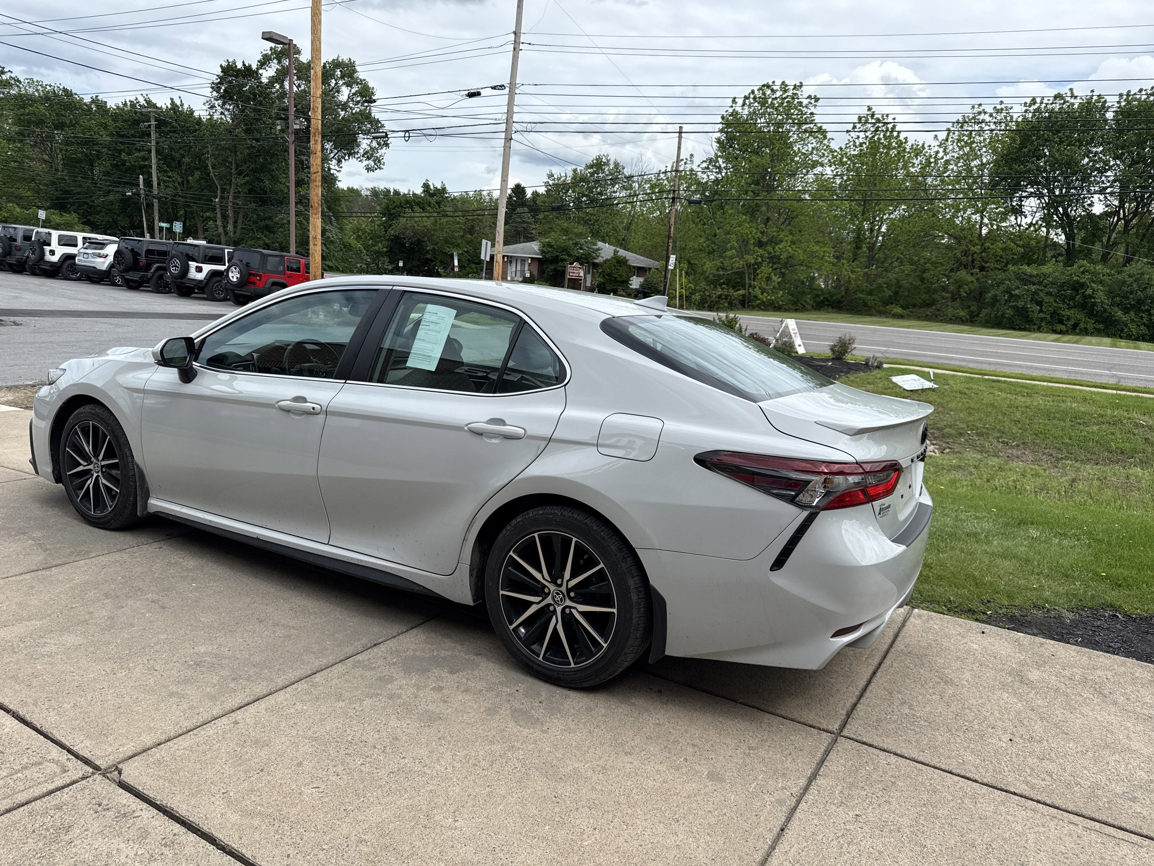 2023 Toyota Camry SE