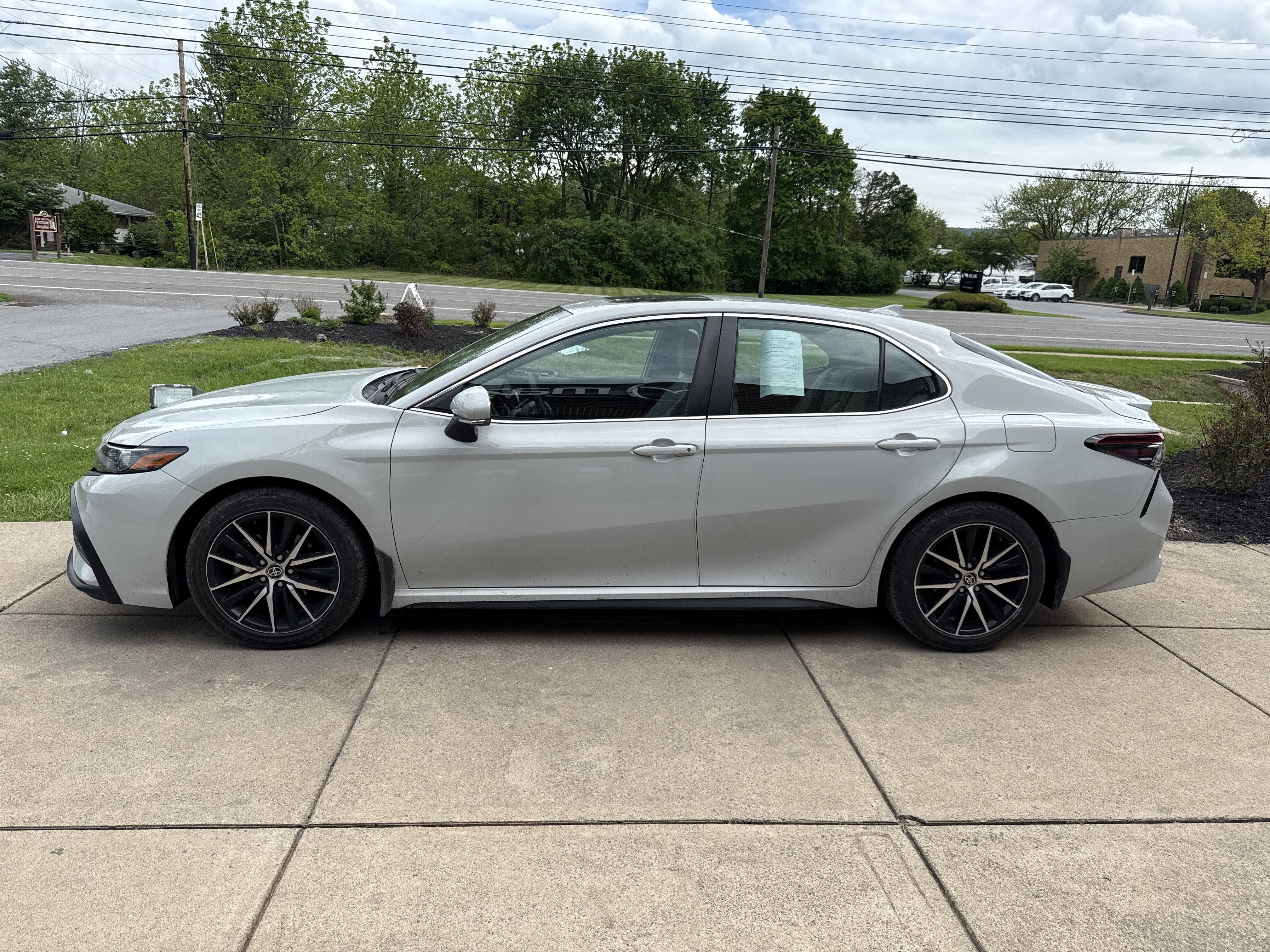 2023 Toyota Camry SE