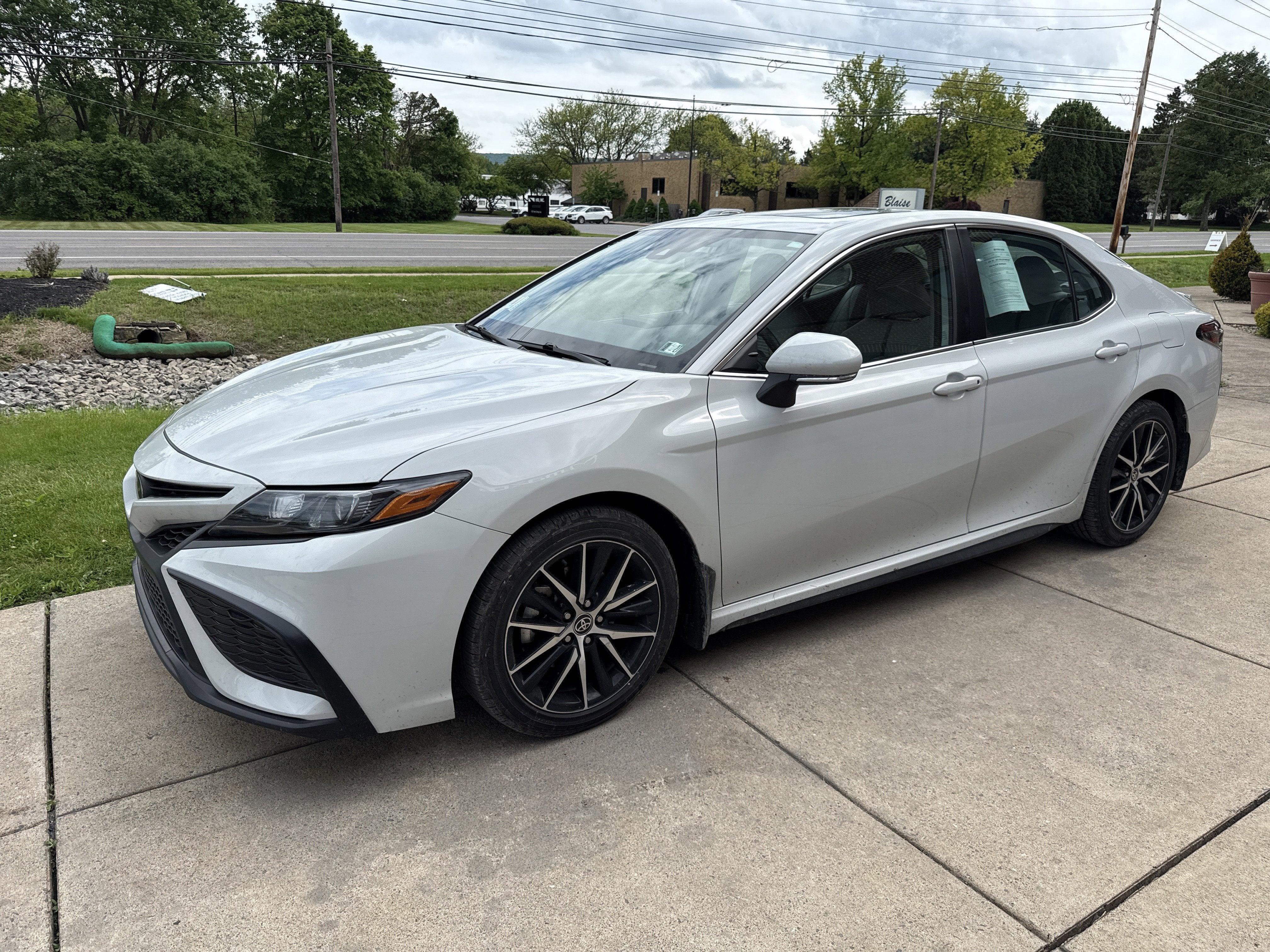 2023 Toyota Camry SE