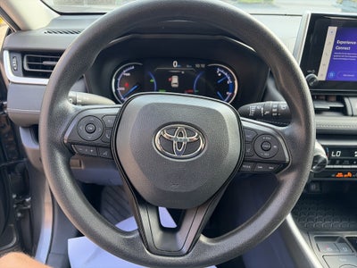2025 Toyota RAV4 Hybrid XLE