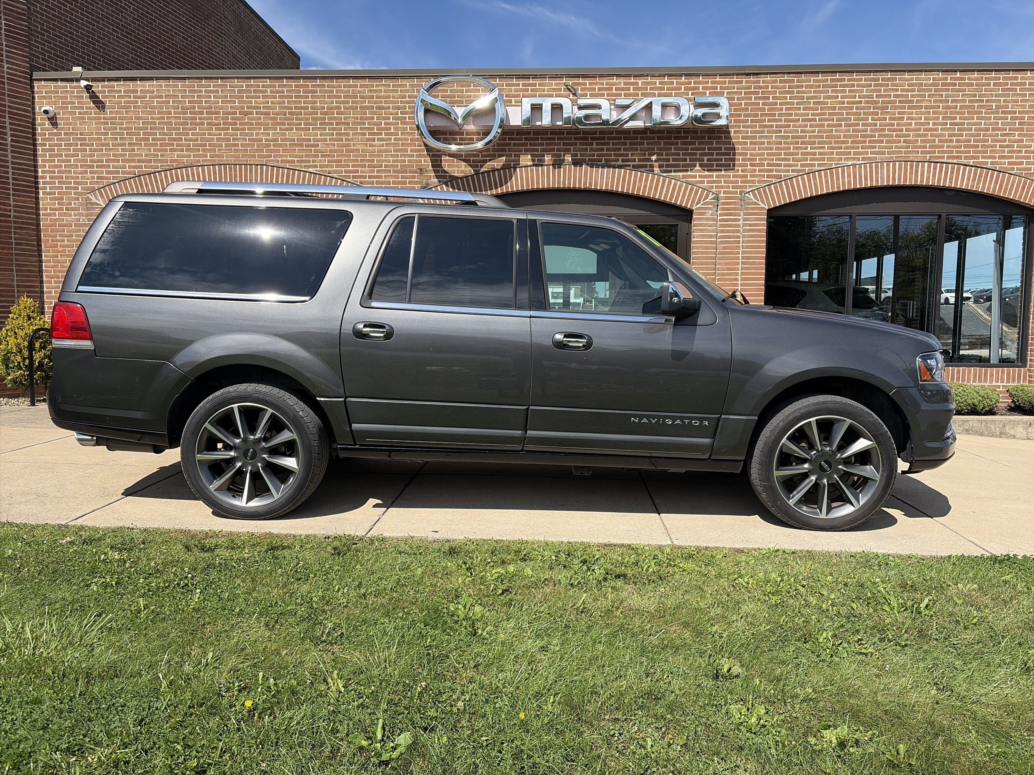 2017 Lincoln Navigator L Reserve