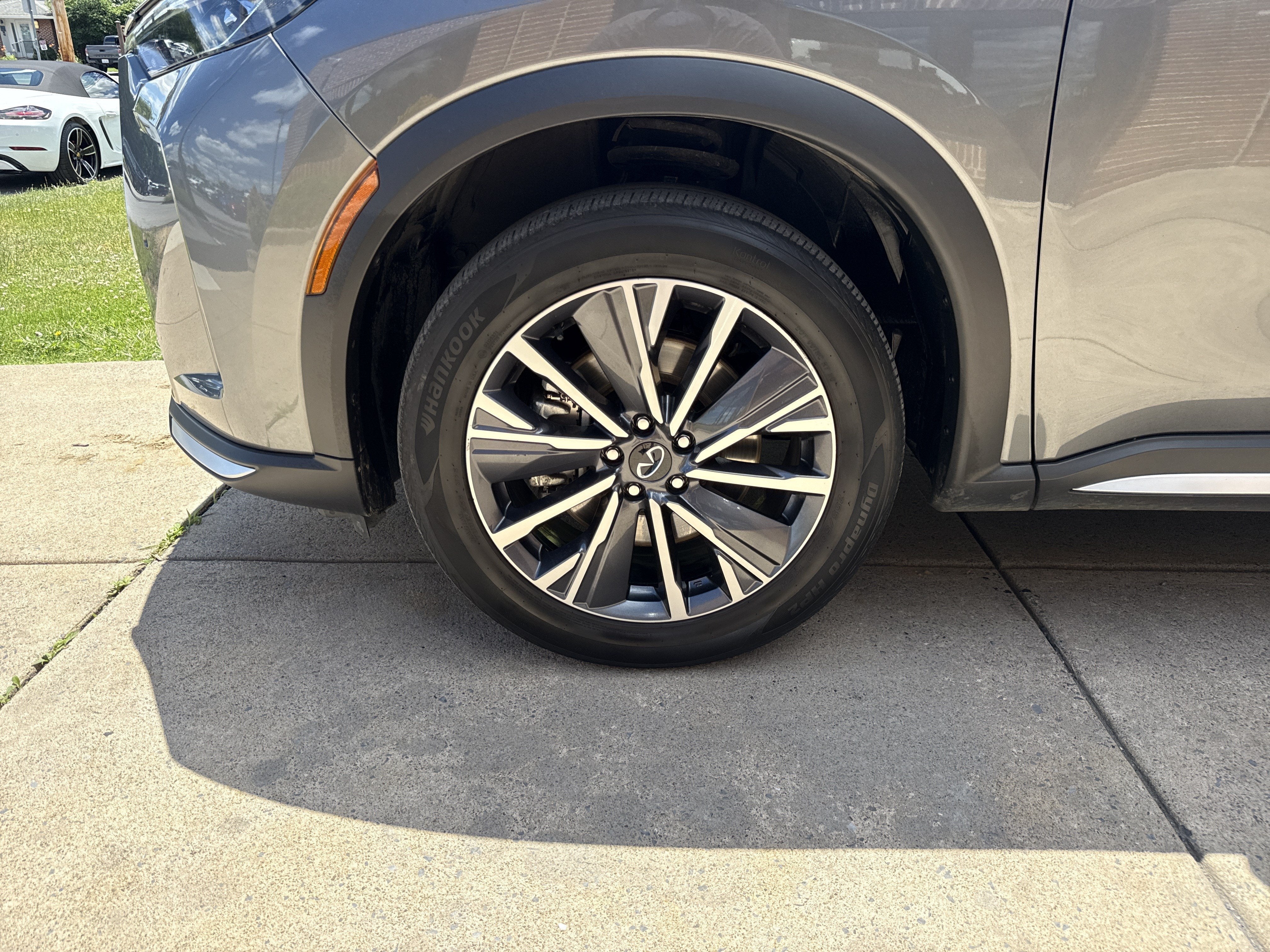 2026 INFINITI QX60 LUXE