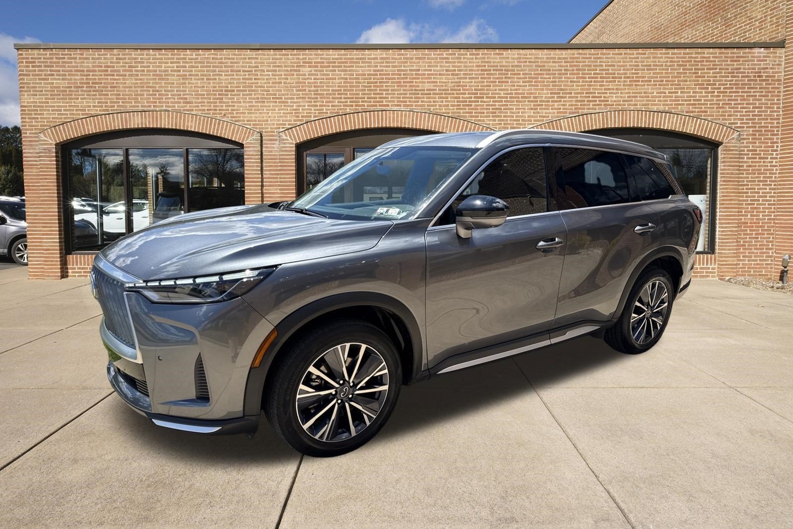 2026 INFINITI QX60 LUXE