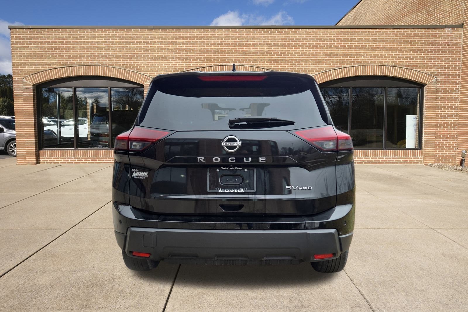 2025 Nissan Rogue SV
