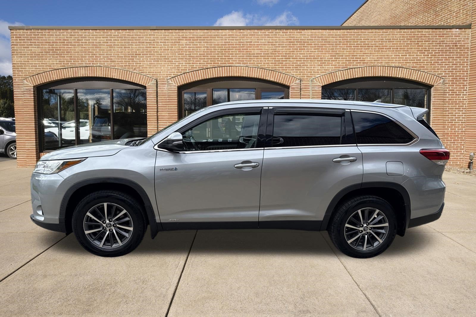 2019 Toyota Highlander Hybrid XLE