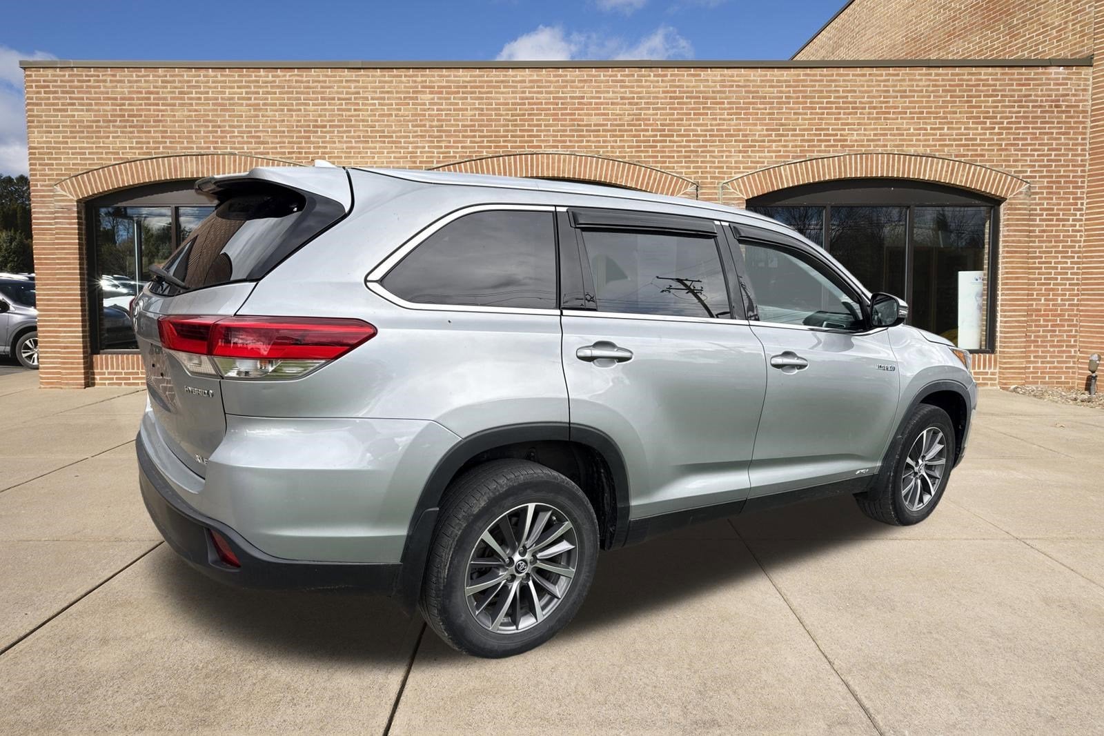 2019 Toyota Highlander Hybrid XLE