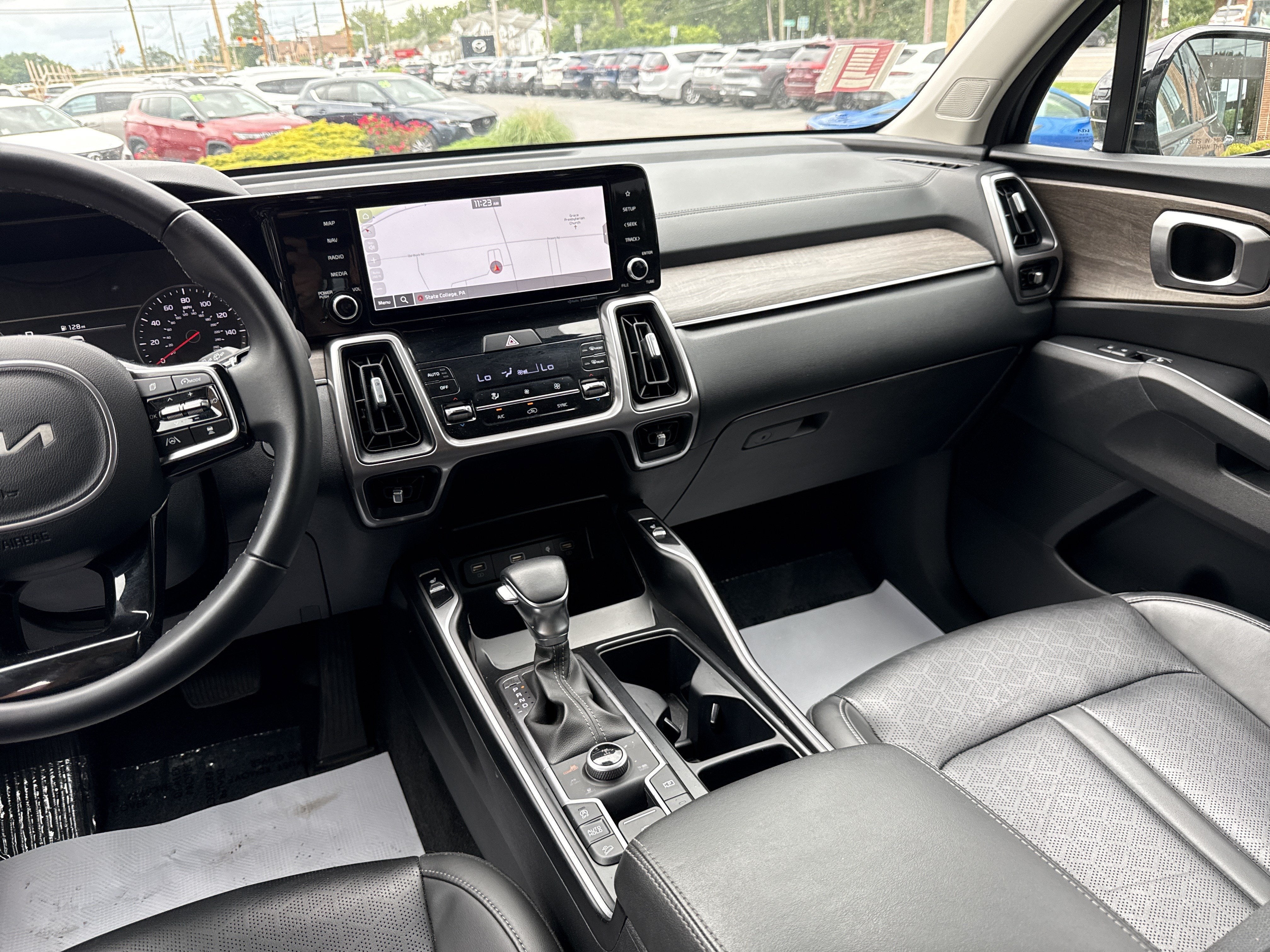 2023 Kia Sorento X-Line EX