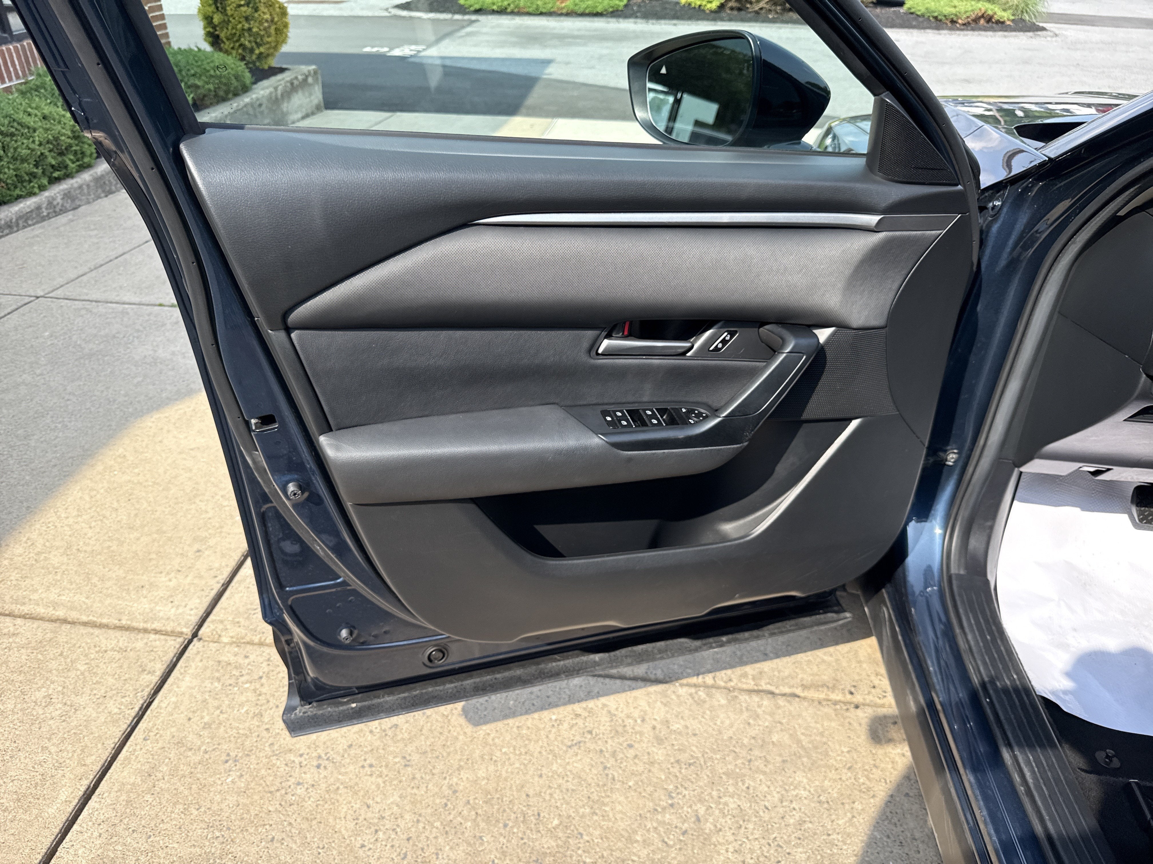 2025 Mazda Mazda CX-50 2.5 S Preferred Package