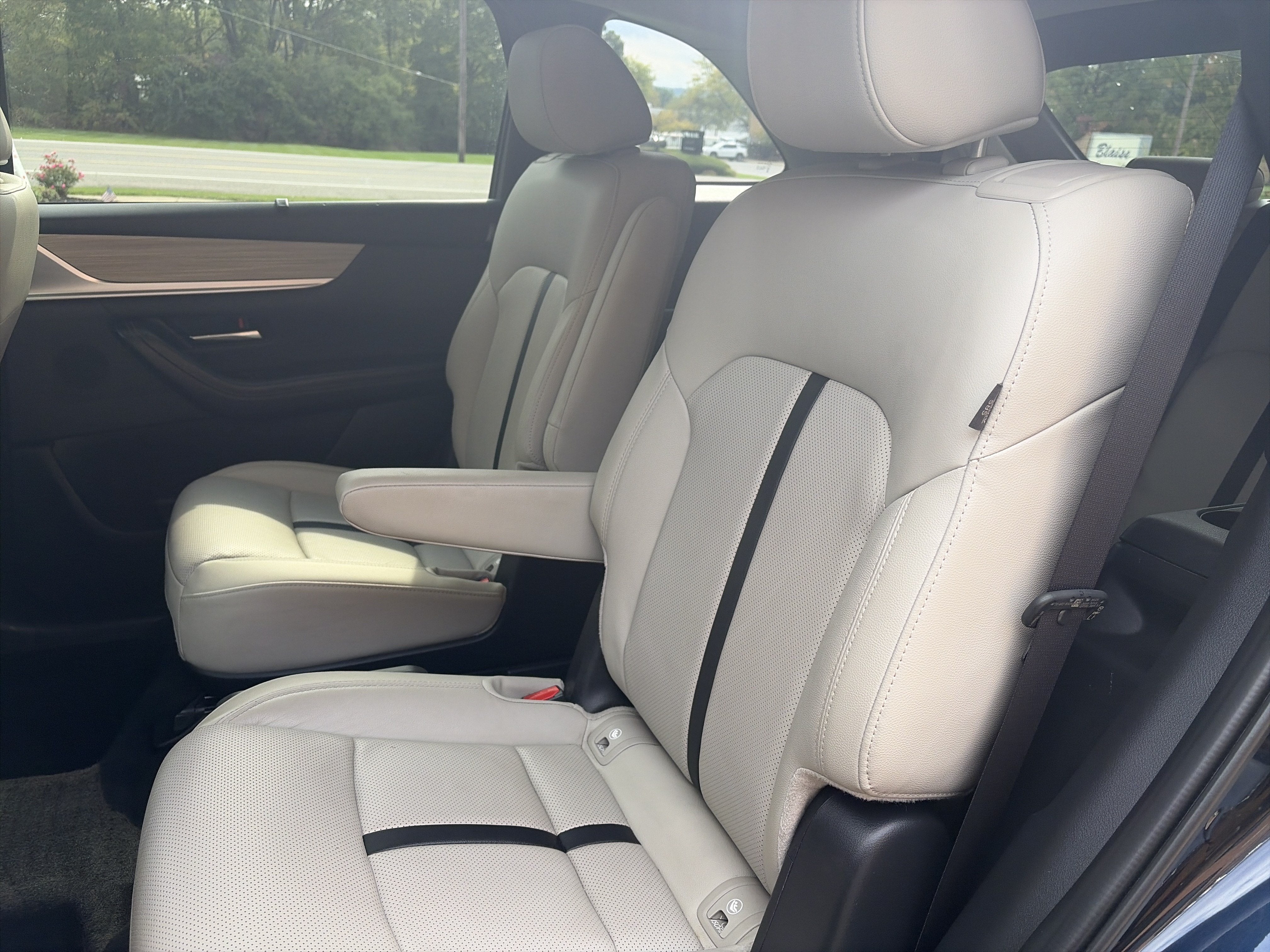 2025 Mazda Mazda CX-90 PHEV Preferred Package