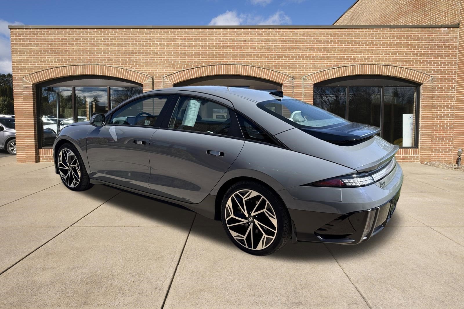 2024 Hyundai IONIQ 6 SEL