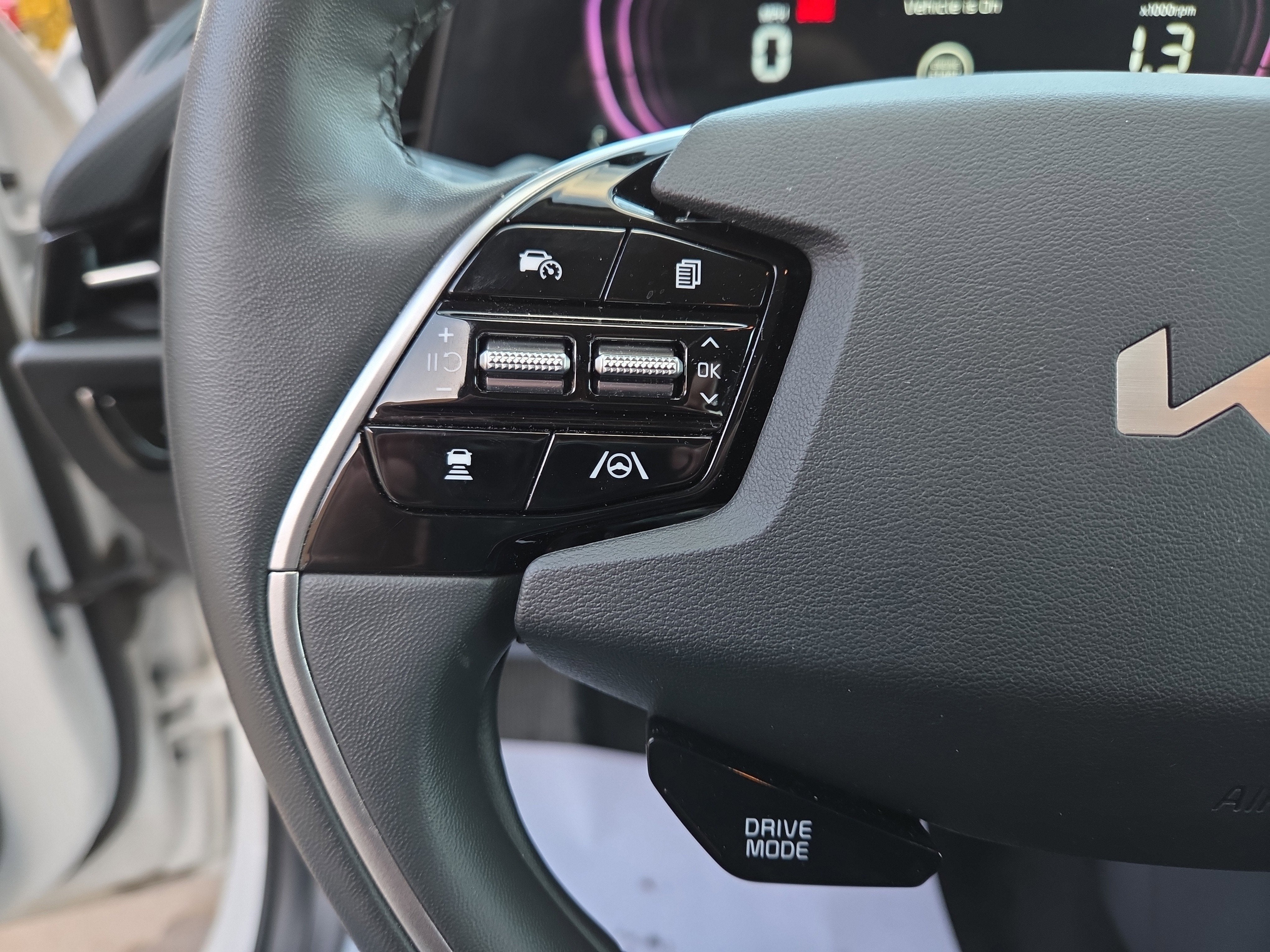 2024 Kia Niro Plug-In Hybrid EX