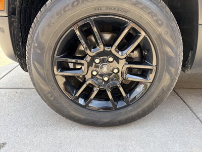 2025 Land Rover Defender S