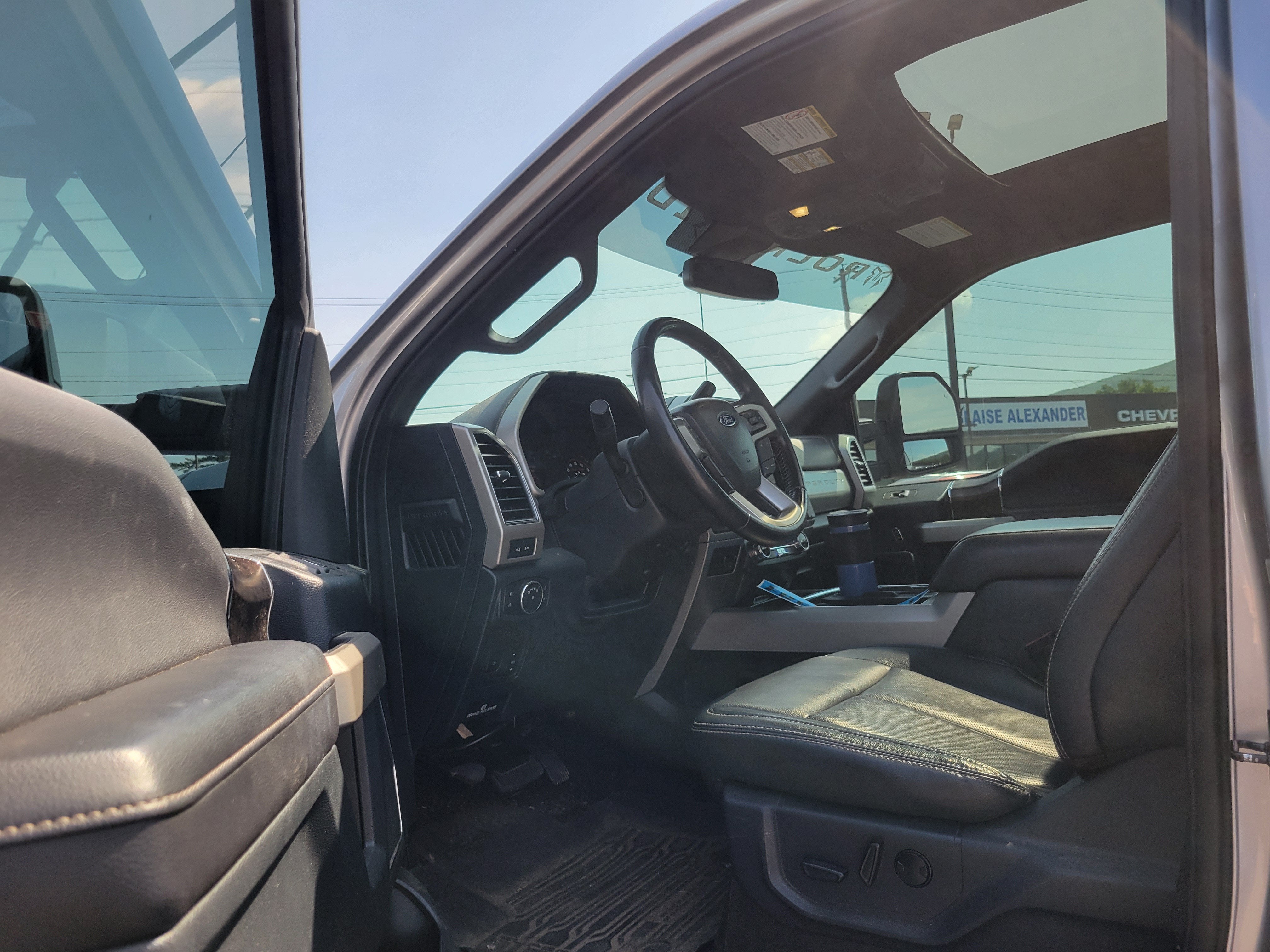 2022 Ford Super Duty F-250 SRW LARIAT