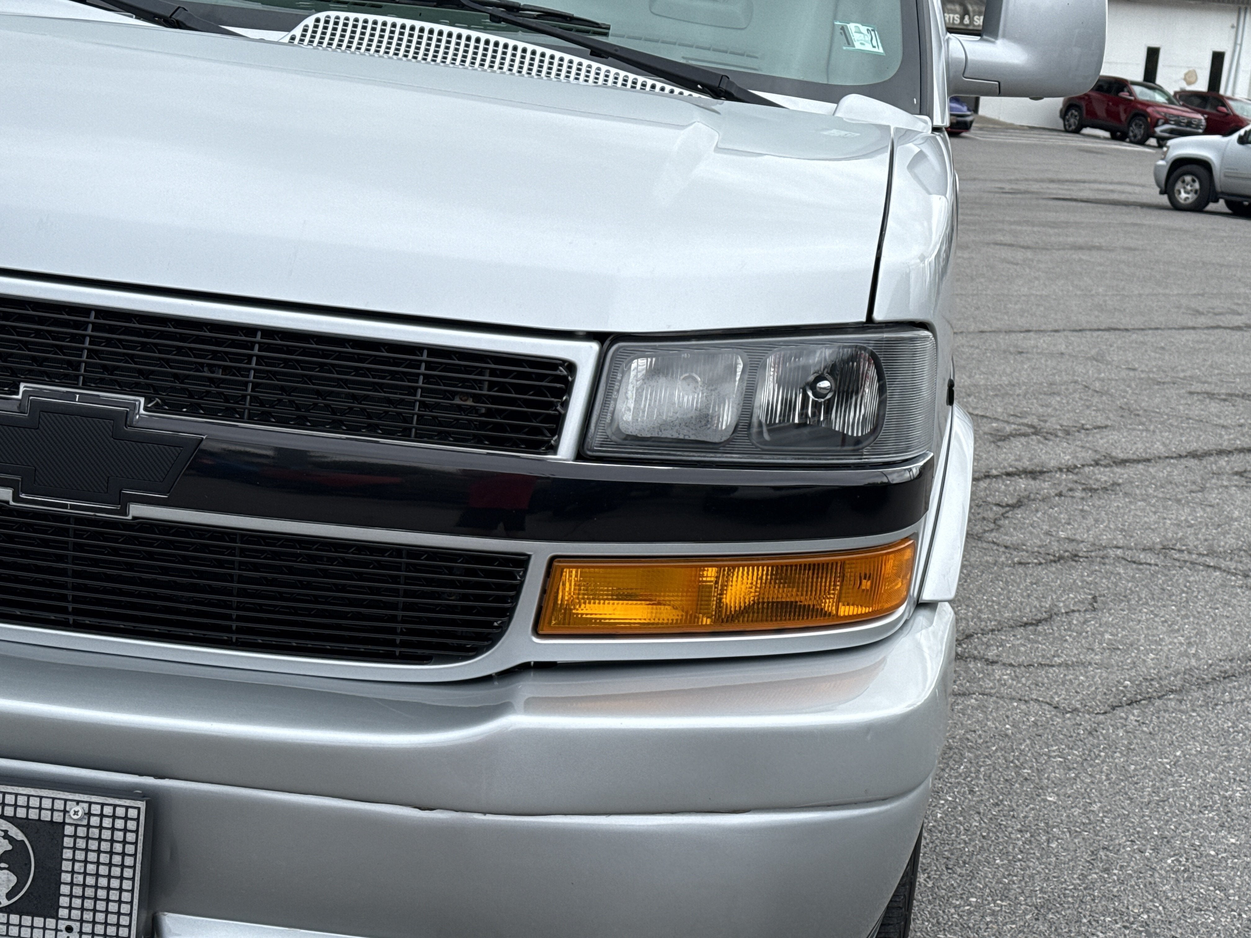 2021 Chevrolet Express Passenger LS
