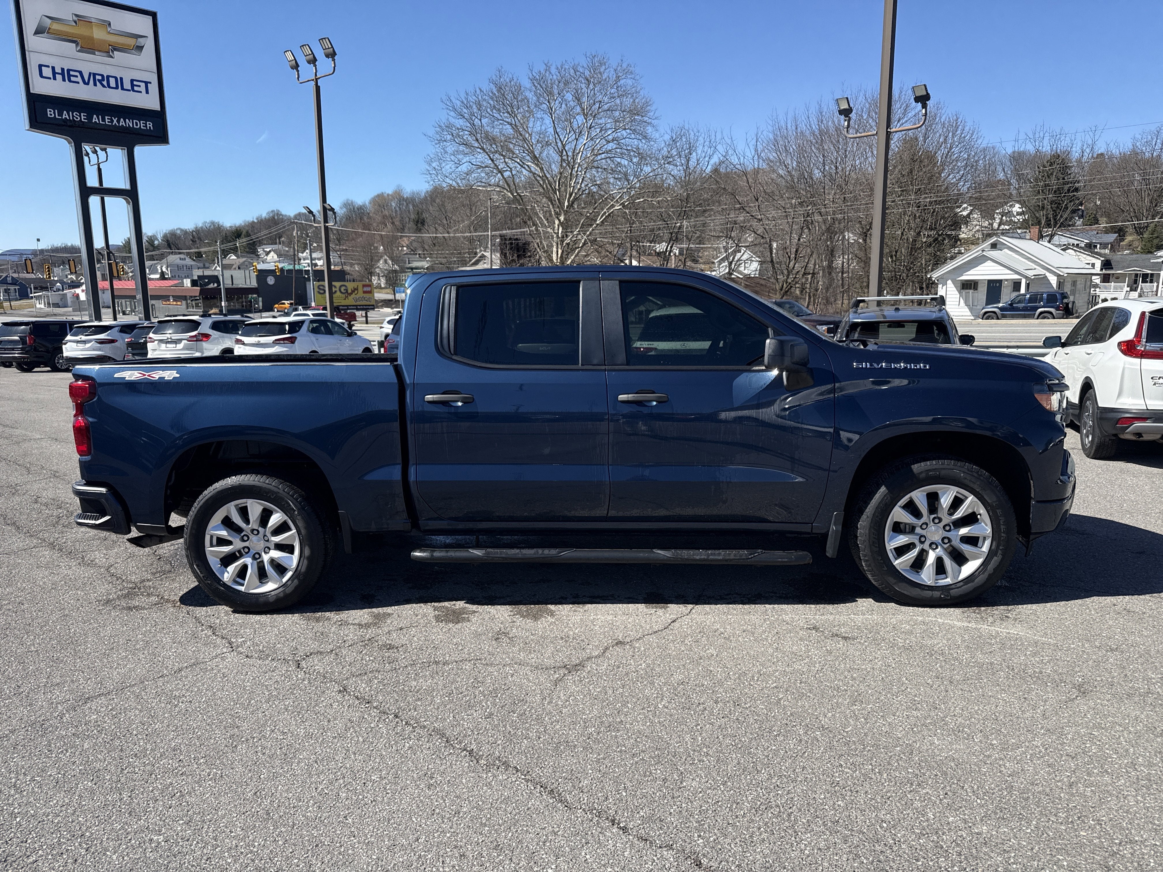 2022 Chevrolet Silverado 1500 Custom