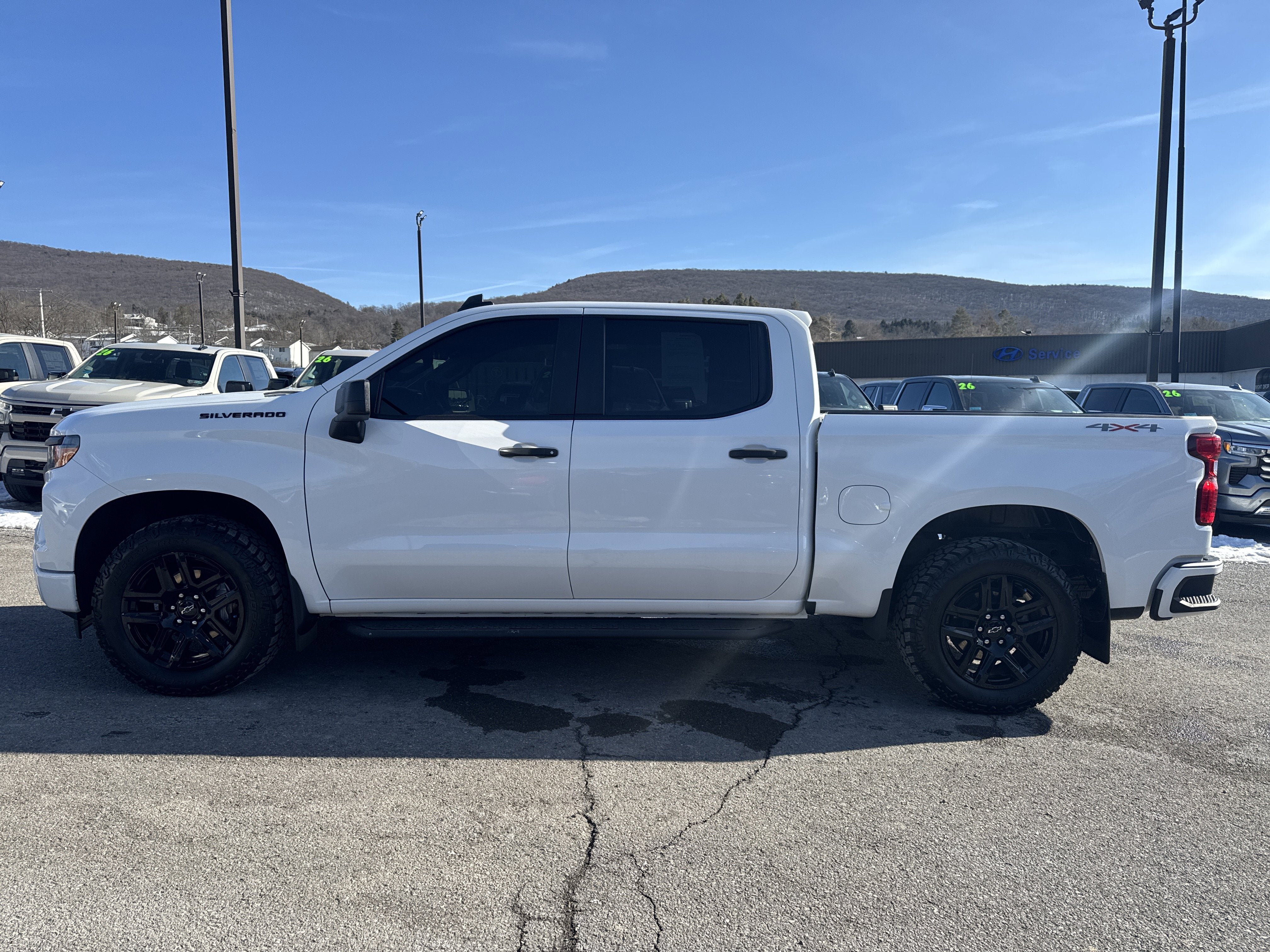 2023 Chevrolet Silverado 1500 Custom