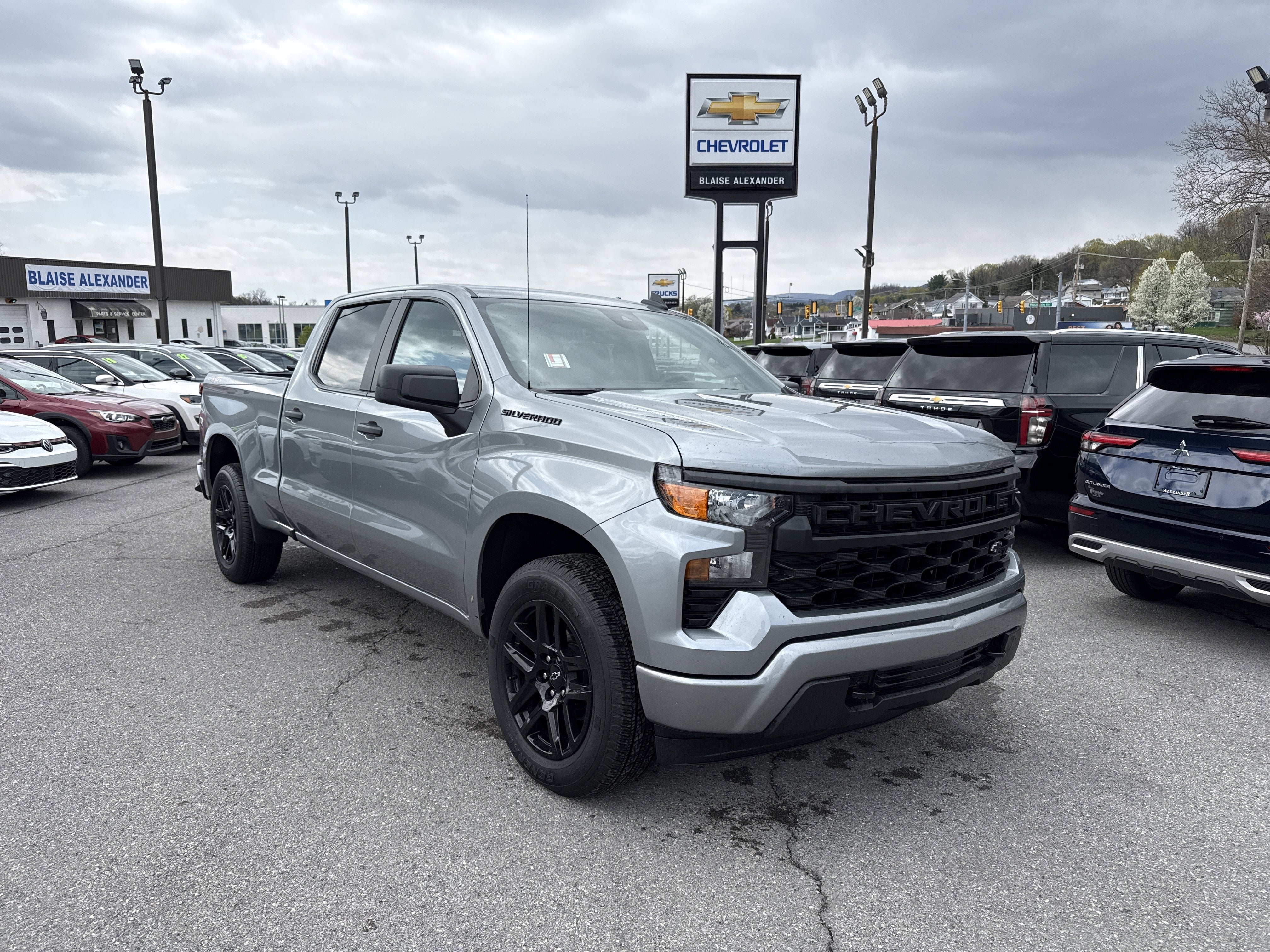2024 Chevrolet Silverado 1500 Custom