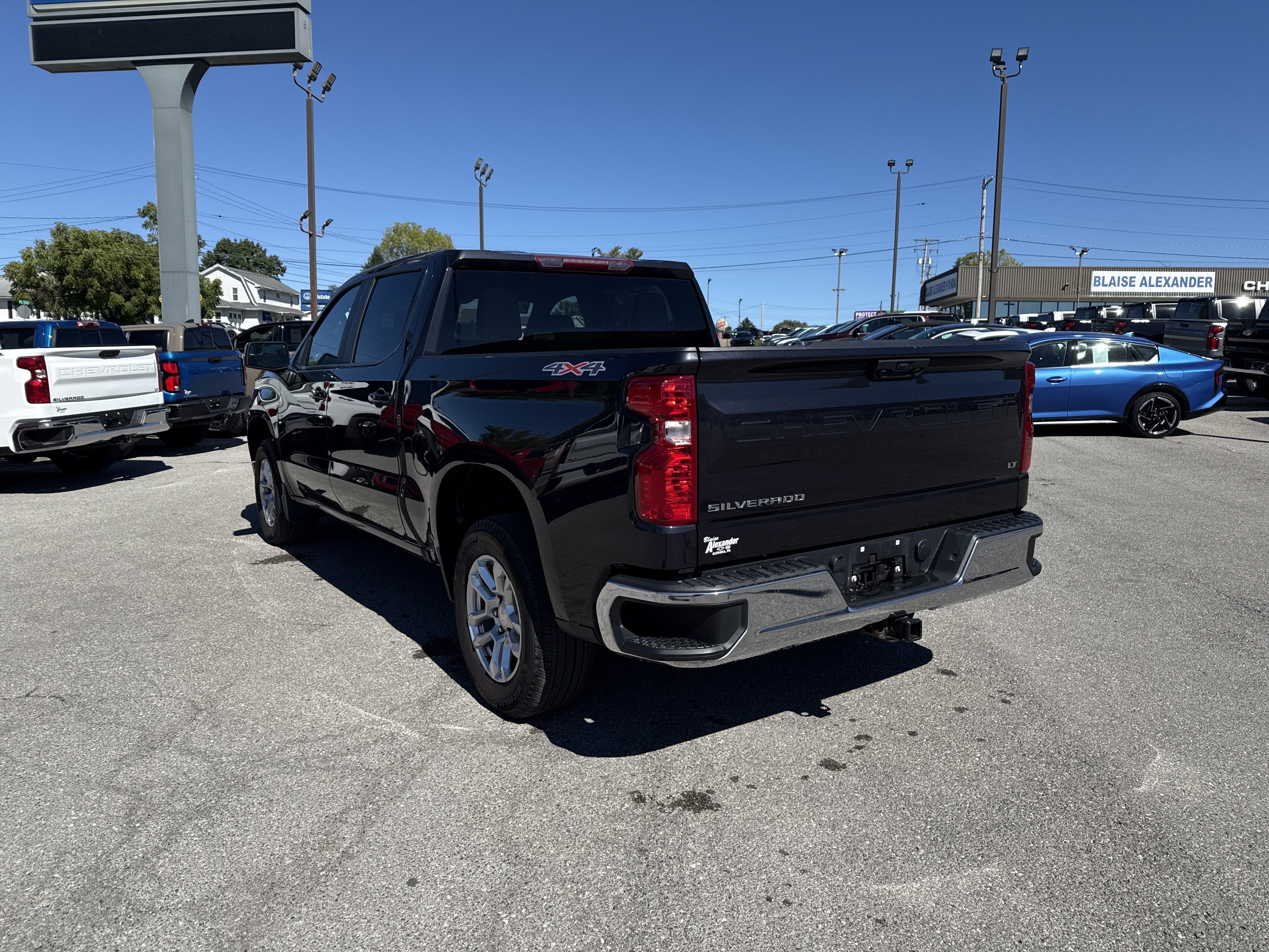 2023 Chevrolet Silverado 1500 LT