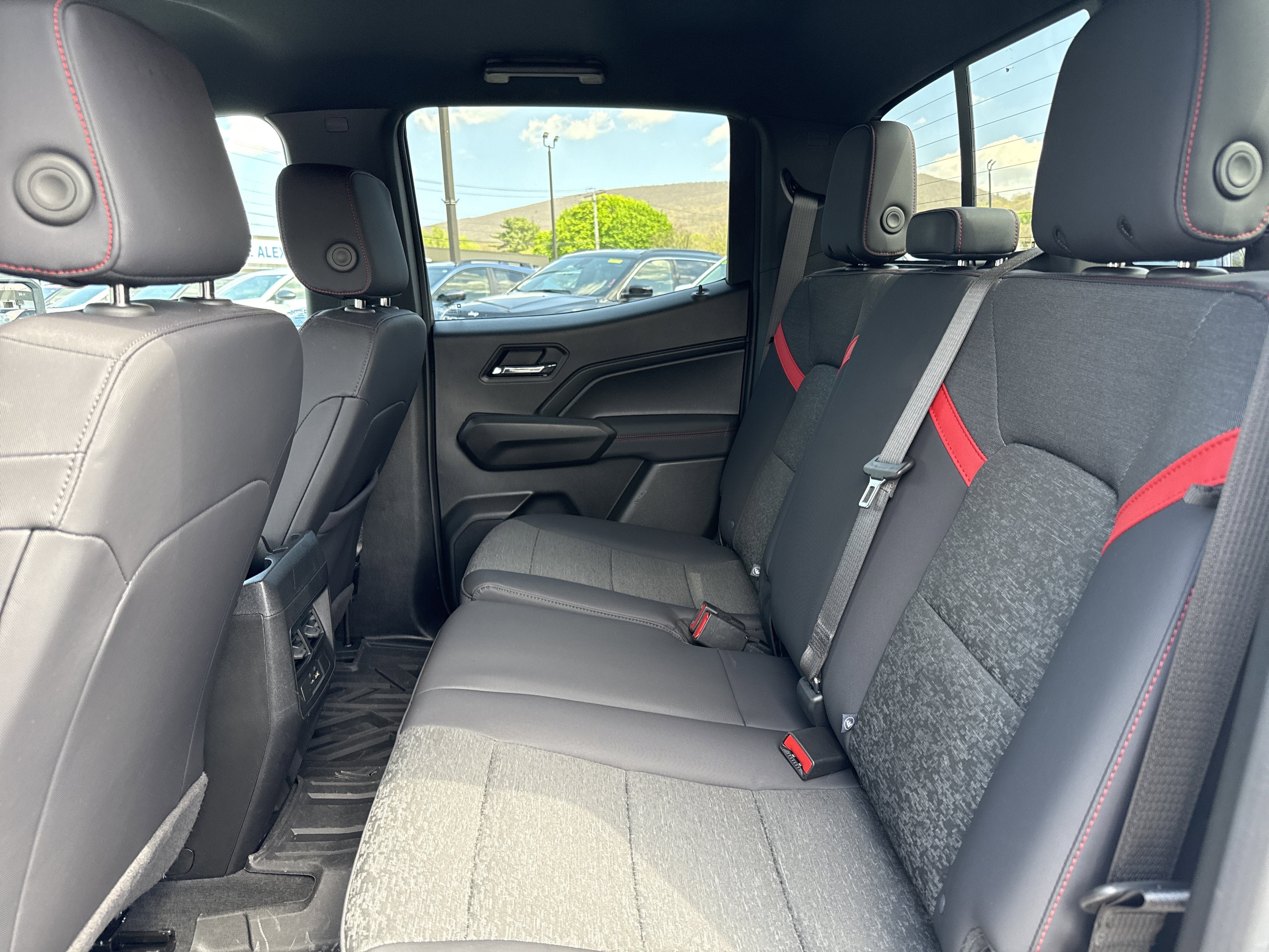 2024 Chevrolet Colorado 4WD Z71