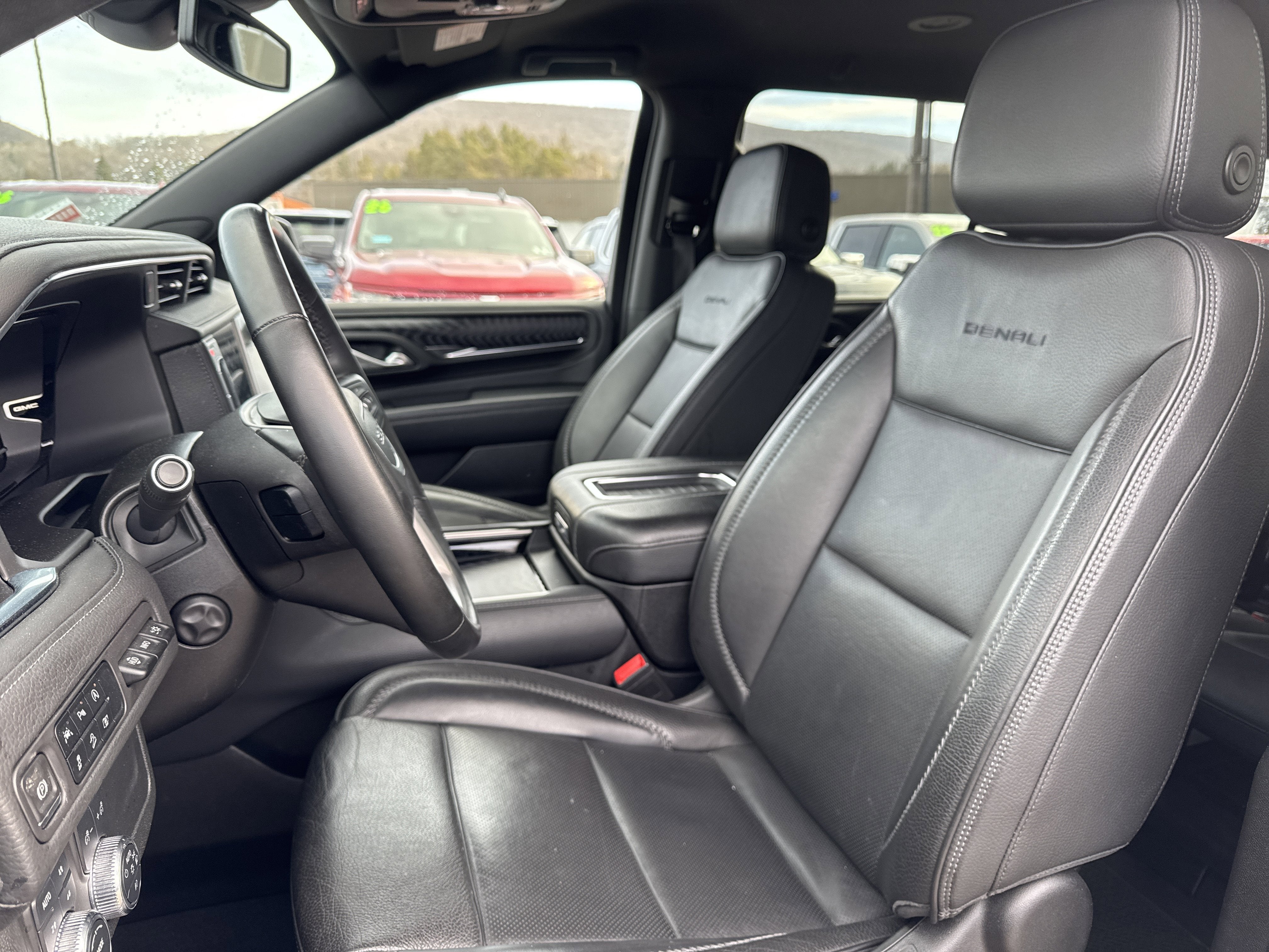 2024 GMC Yukon XL Denali